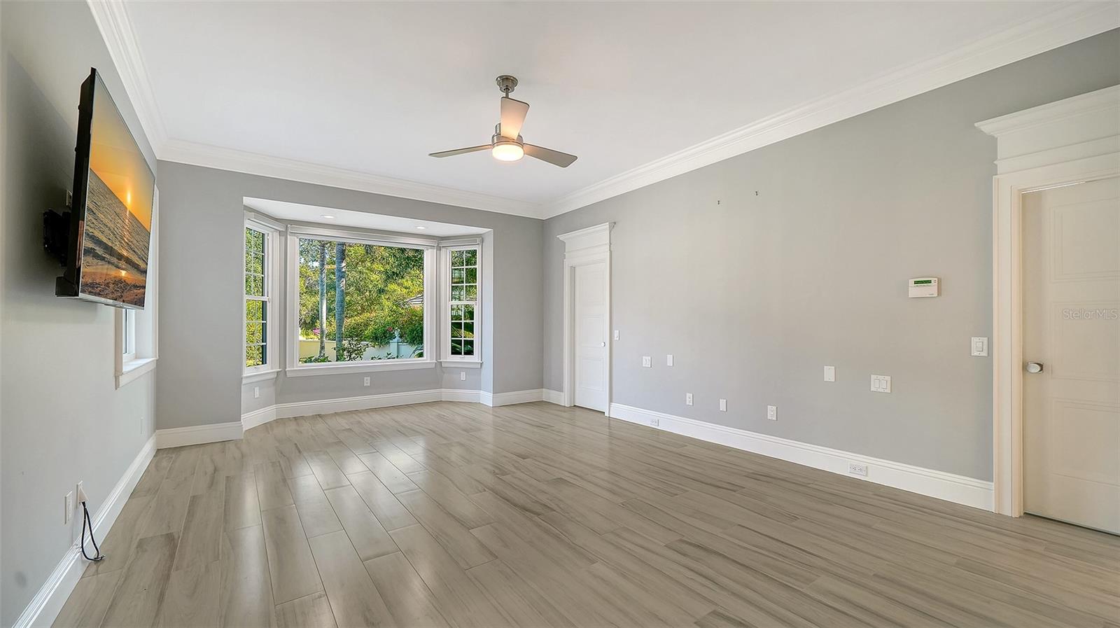 THE OAKS BAYSIDE - Residential