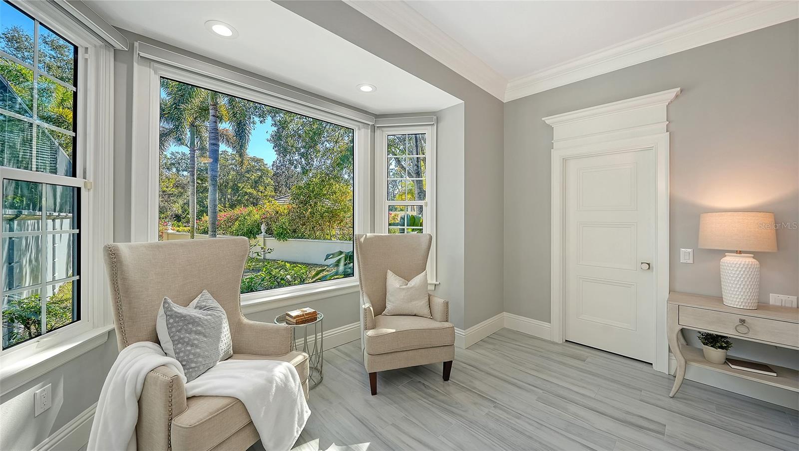 OAKS BAYSIDE - Residential