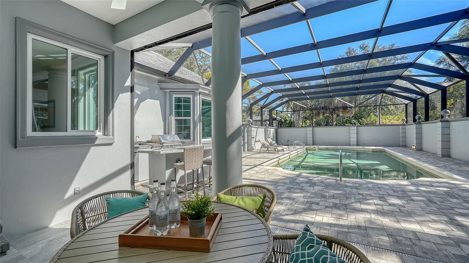 OAKS BAYSIDE - Residential