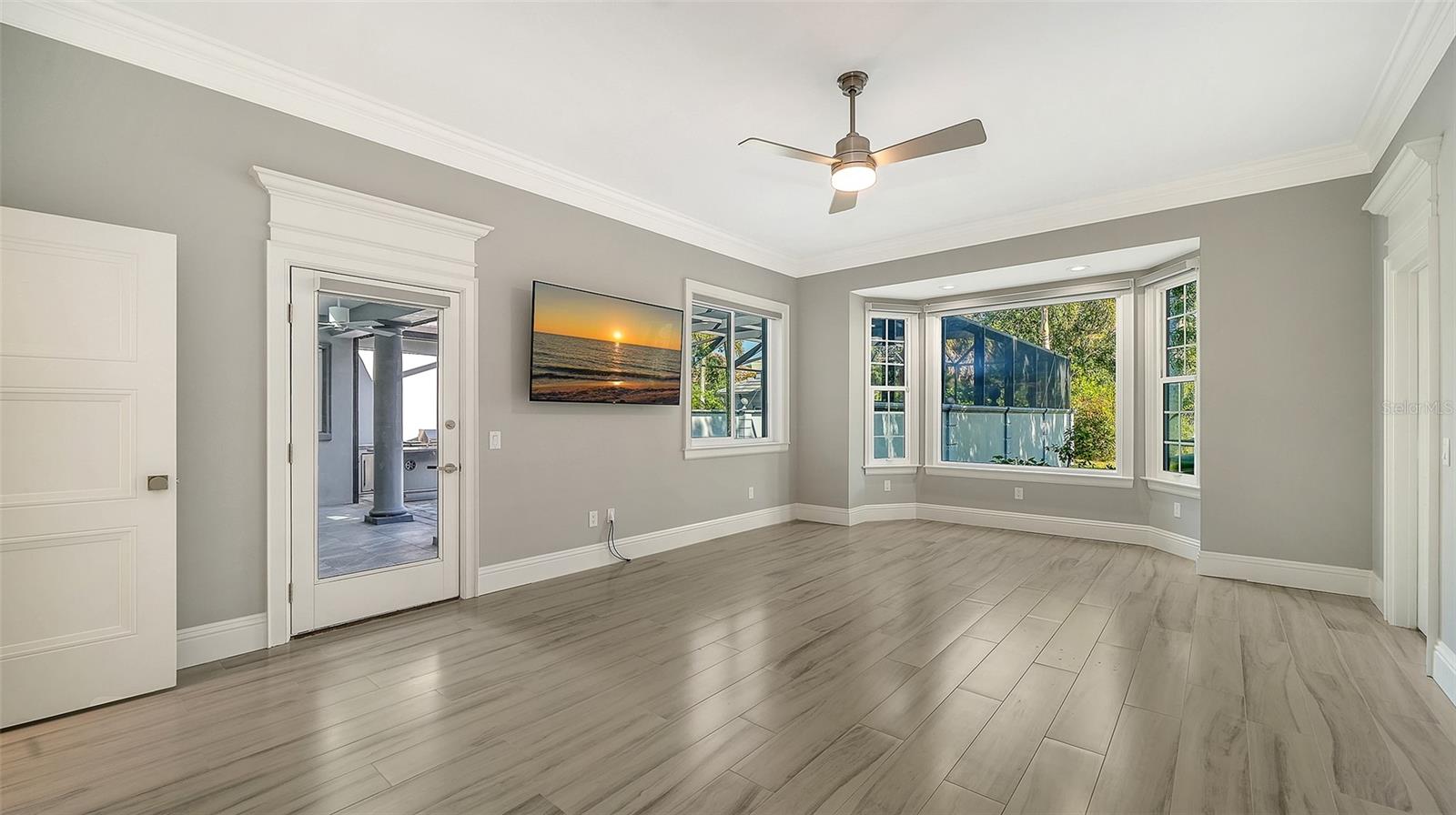 THE OAKS BAYSIDE - Residential