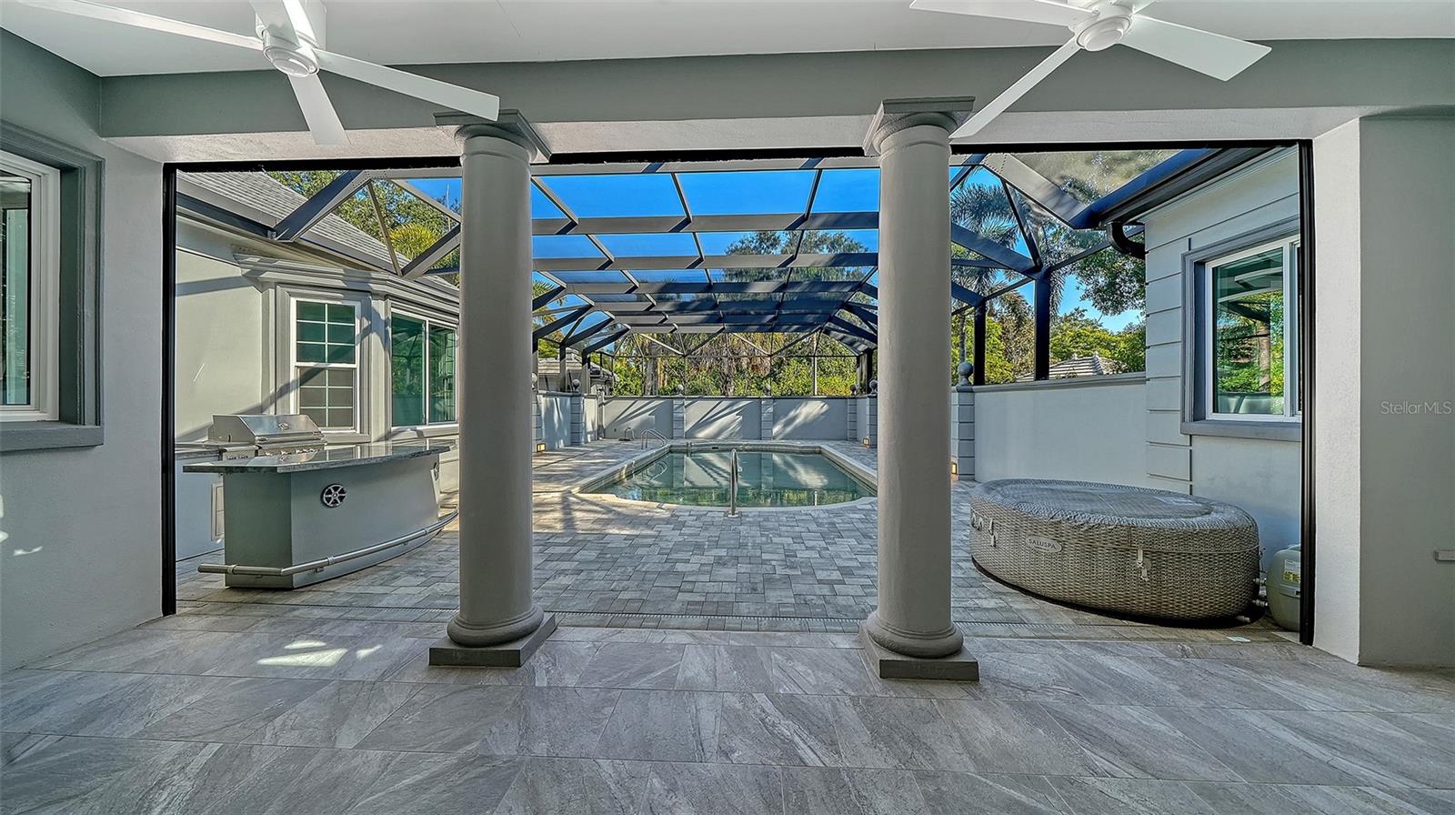 THE OAKS BAYSIDE - Residential