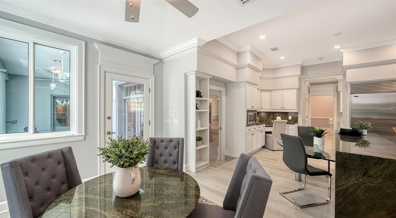 OAKS BAYSIDE - Residential