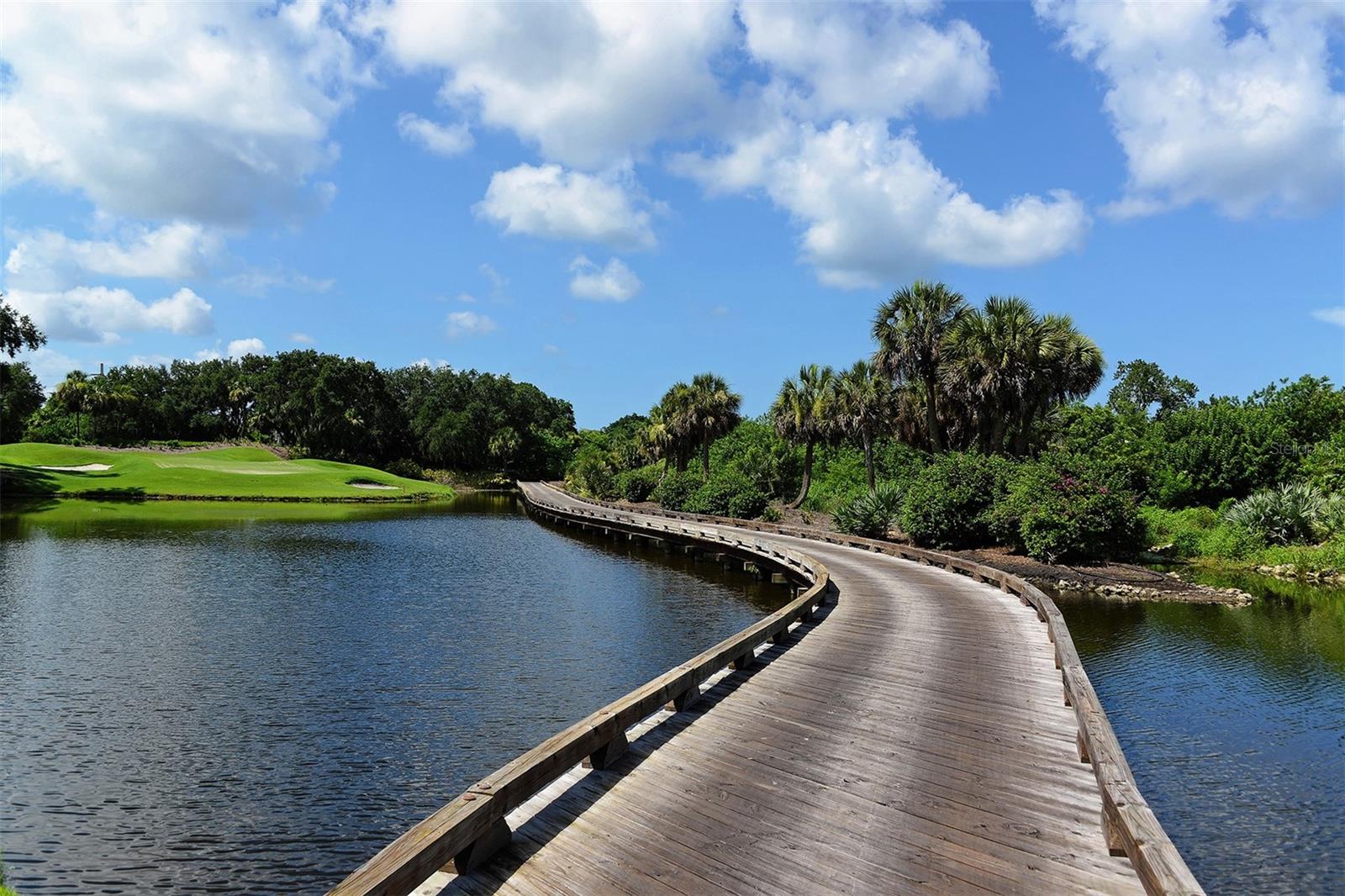 OAKS BAYSIDE - Residential