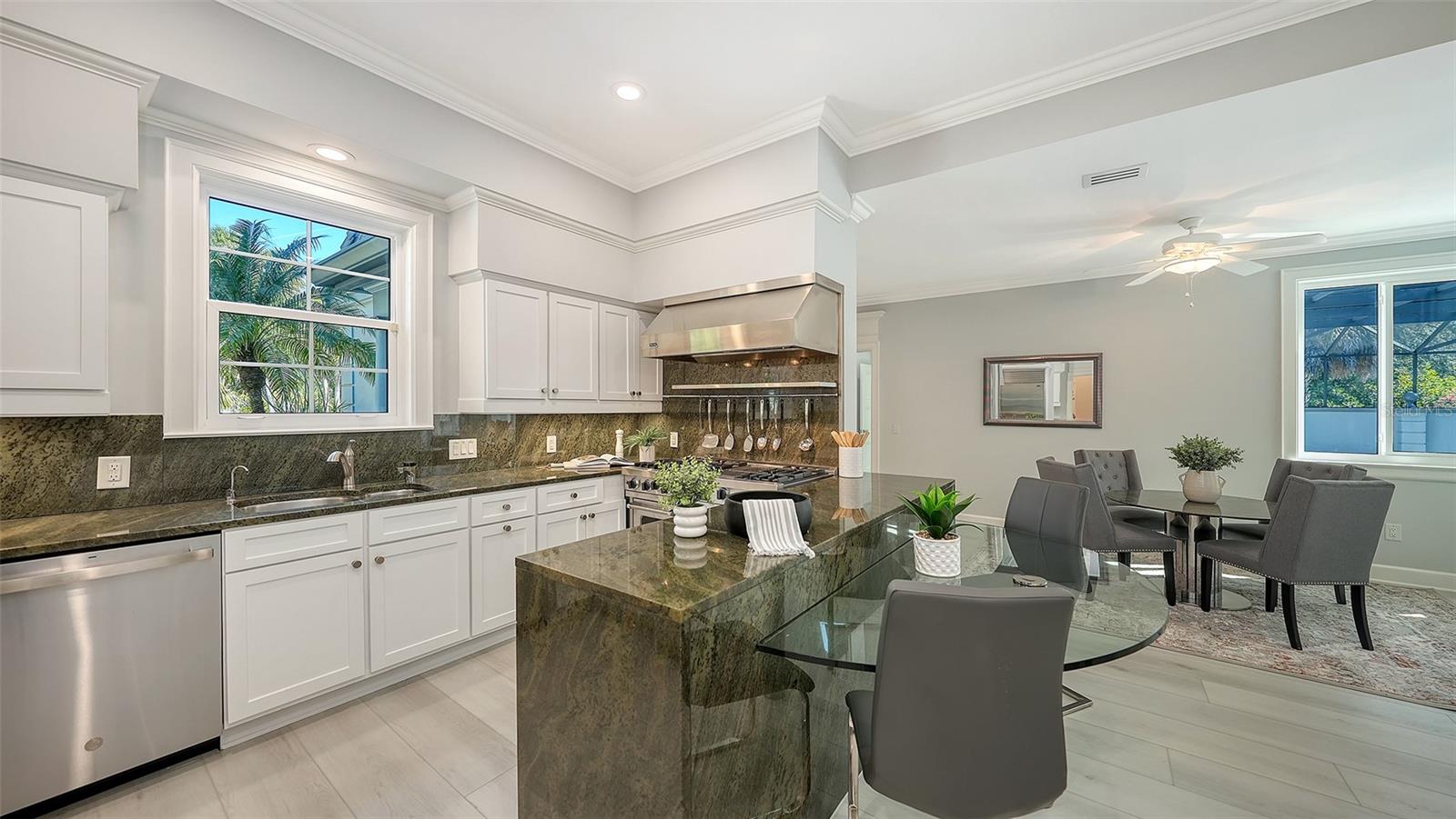 OAKS BAYSIDE - Residential