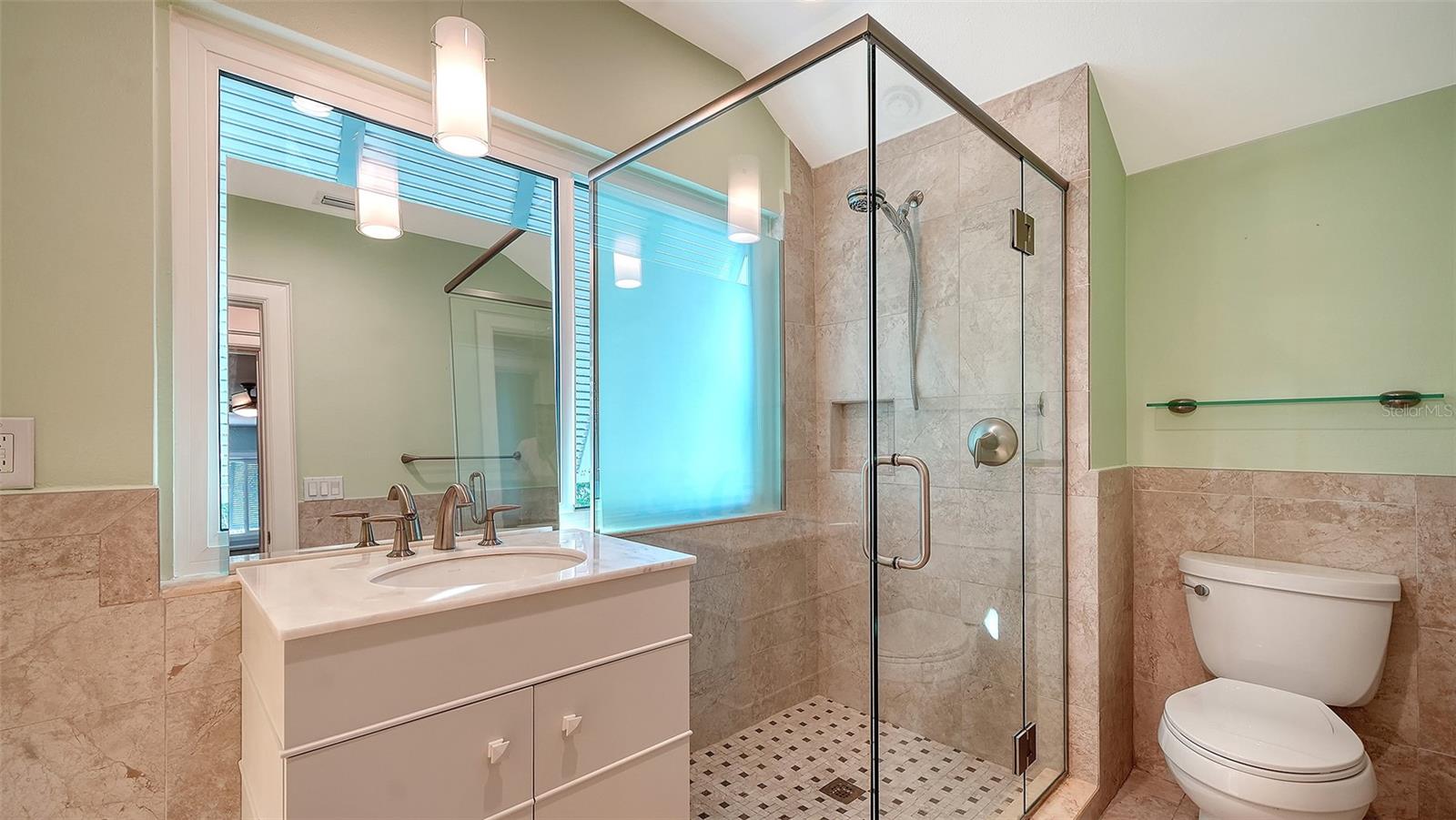 THE OAKS BAYSIDE - Residential