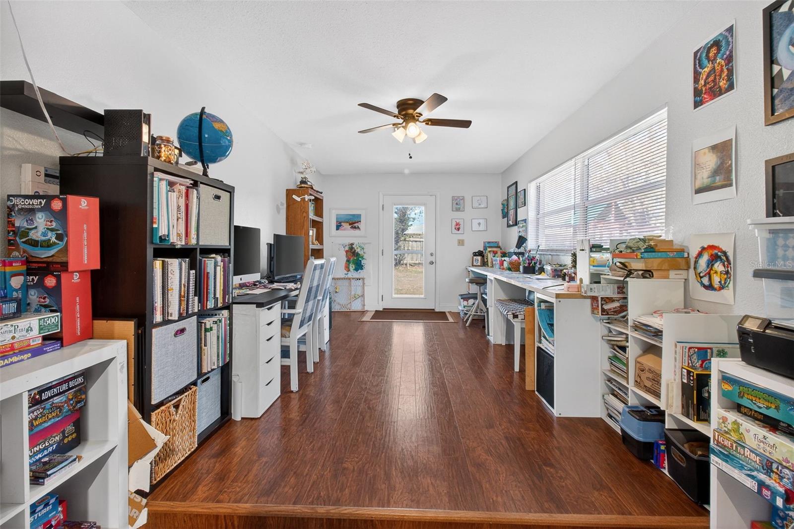 ESQUIRE ESTATES - Residential