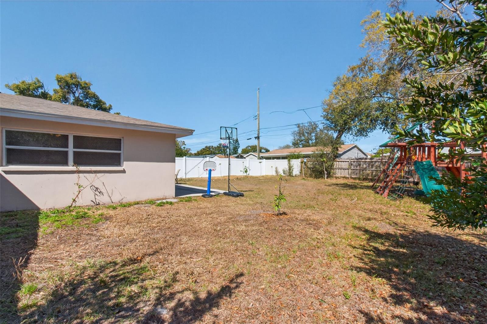 ESQUIRE ESTATES - Residential