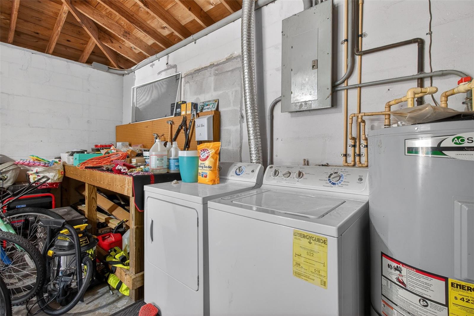 ESQUIRE ESTATES - Residential