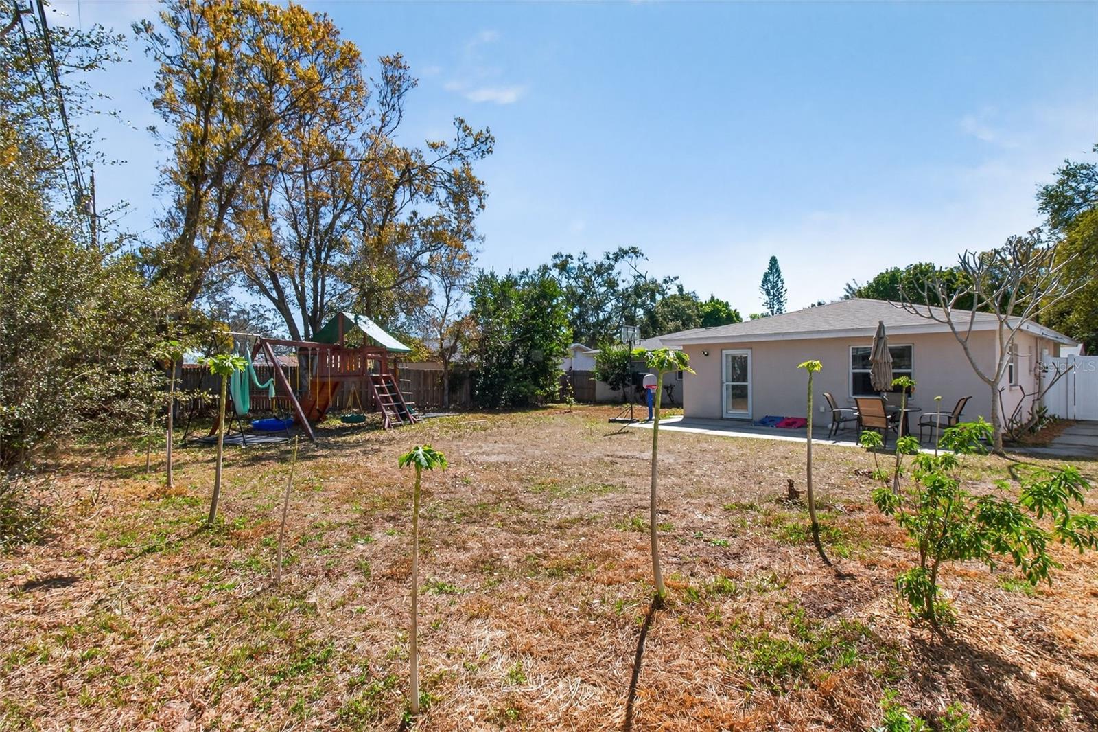 ESQUIRE ESTATES - Residential