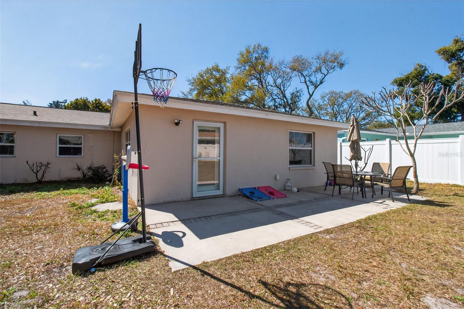 ESQUIRE ESTATES - Residential