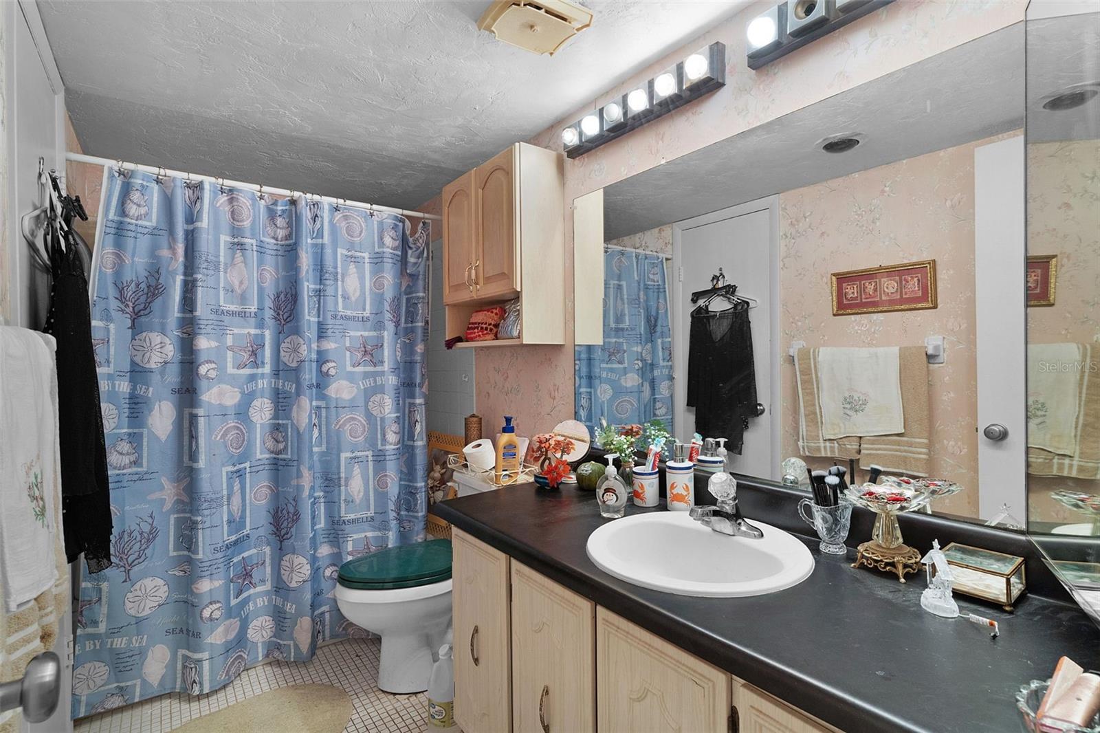 SANDALWOOD CONDO - Residential