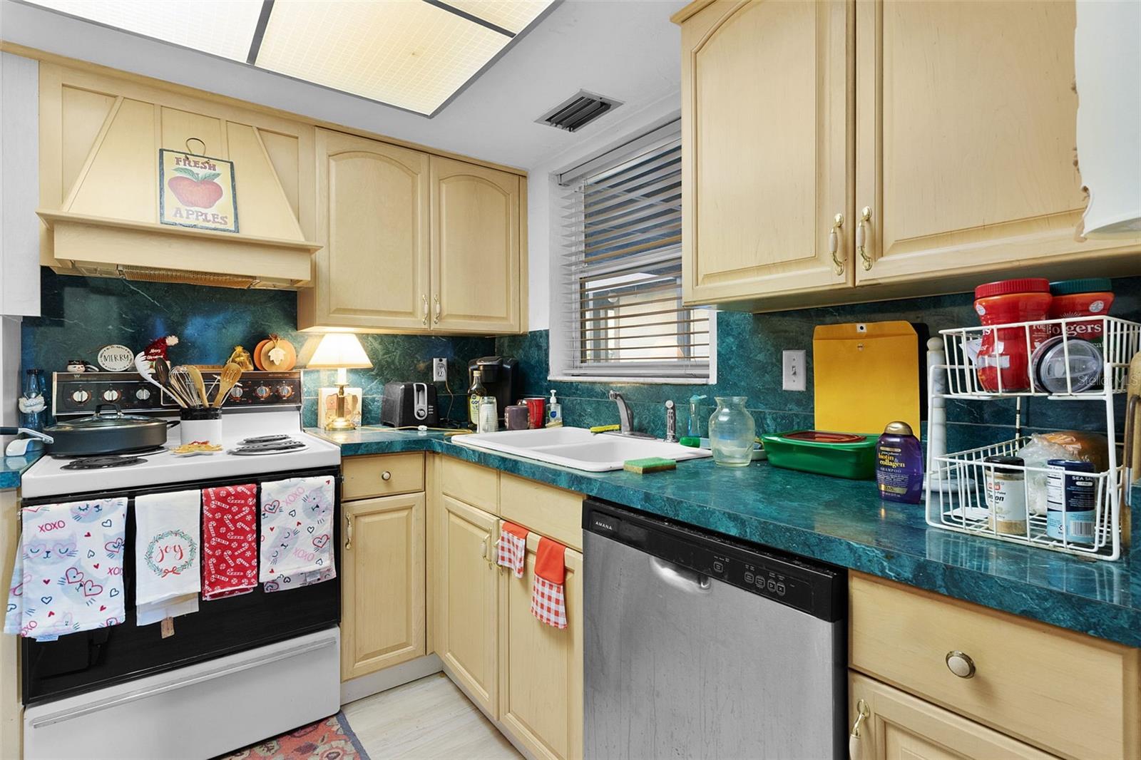 SANDALWOOD CONDO - Residential