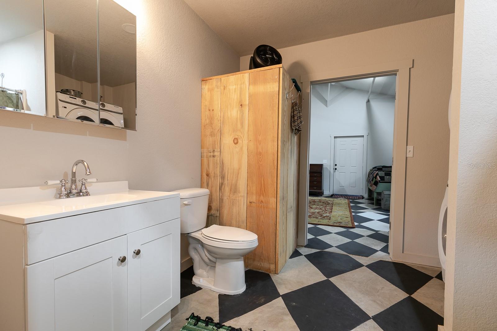 NOT IN A SUBDIVISON - Residential