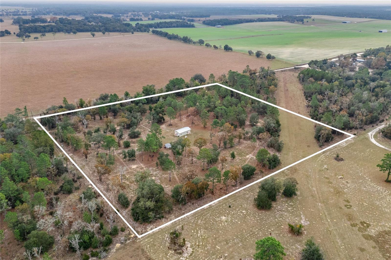 NOT IN A SUBDIVISON - Residential