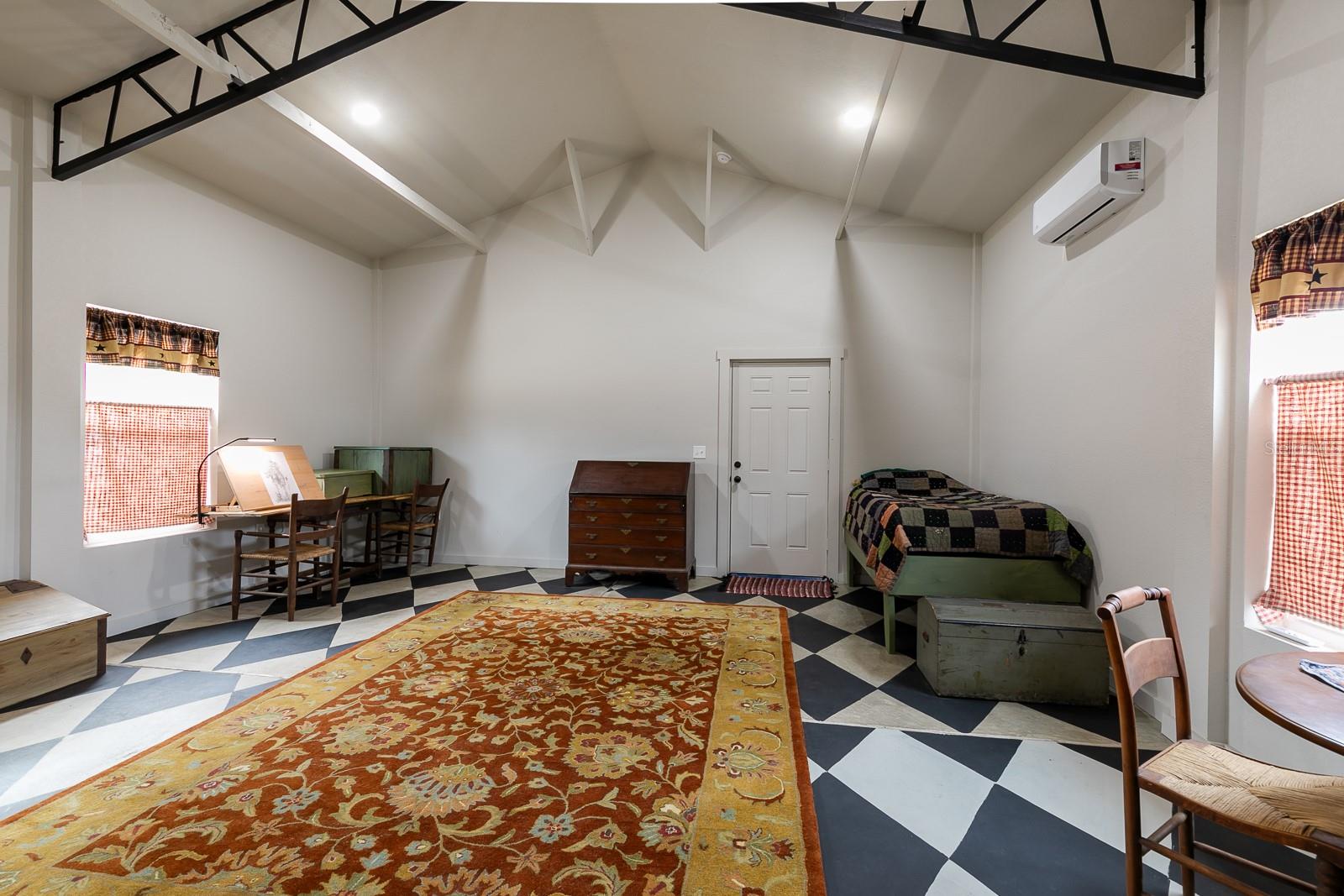 NOT IN A SUBDIVISON - Residential