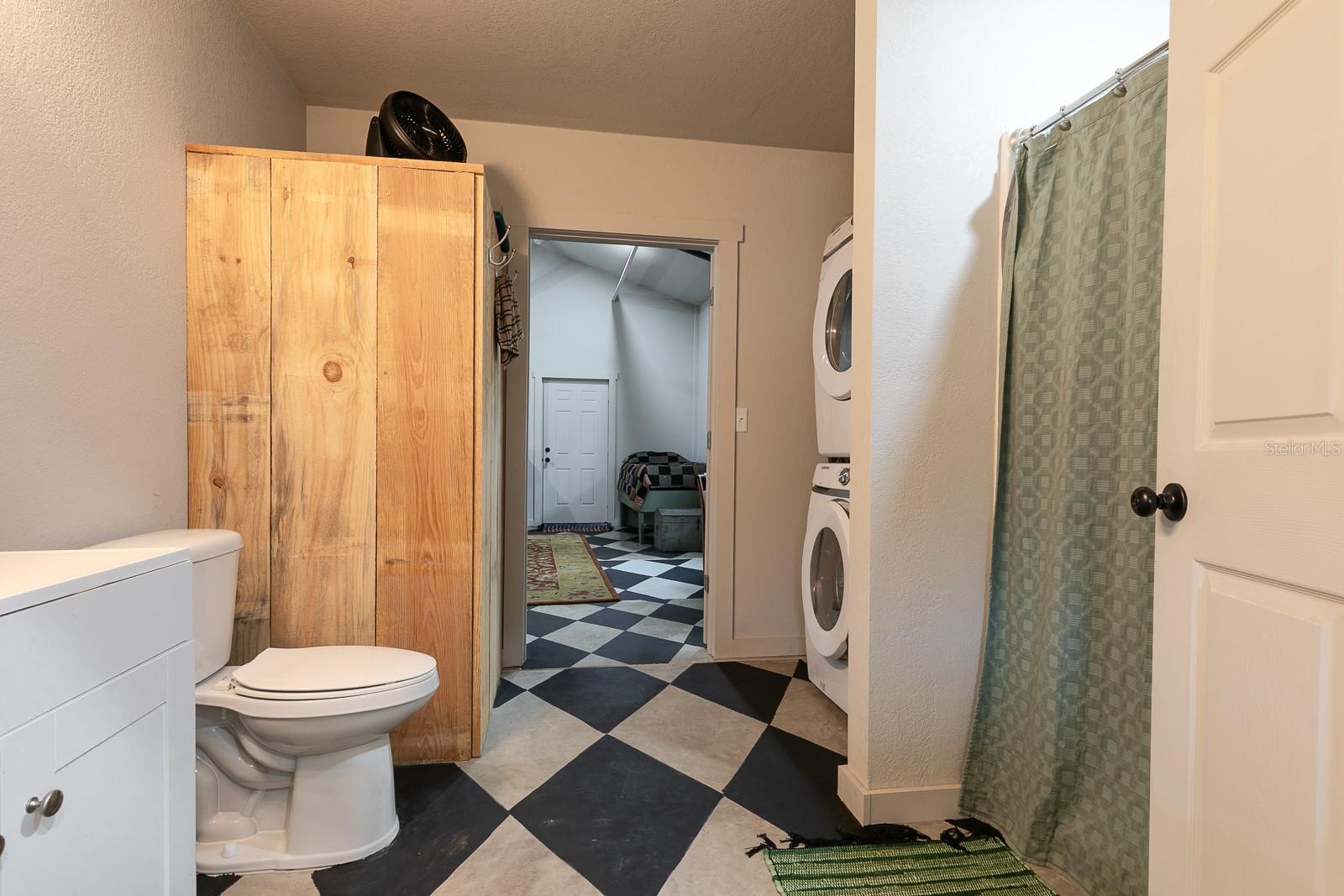 NOT IN A SUBDIVISON - Residential