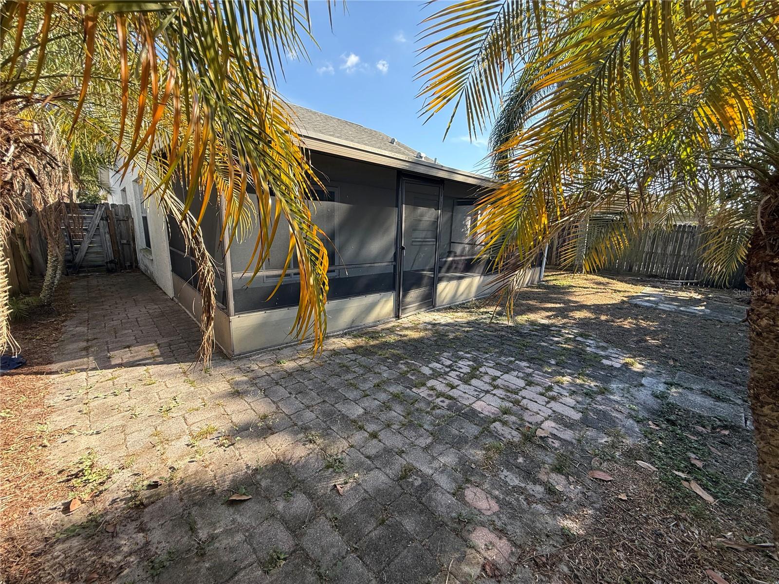 HEATHER LAKES UNIT XIX - Residential Lease