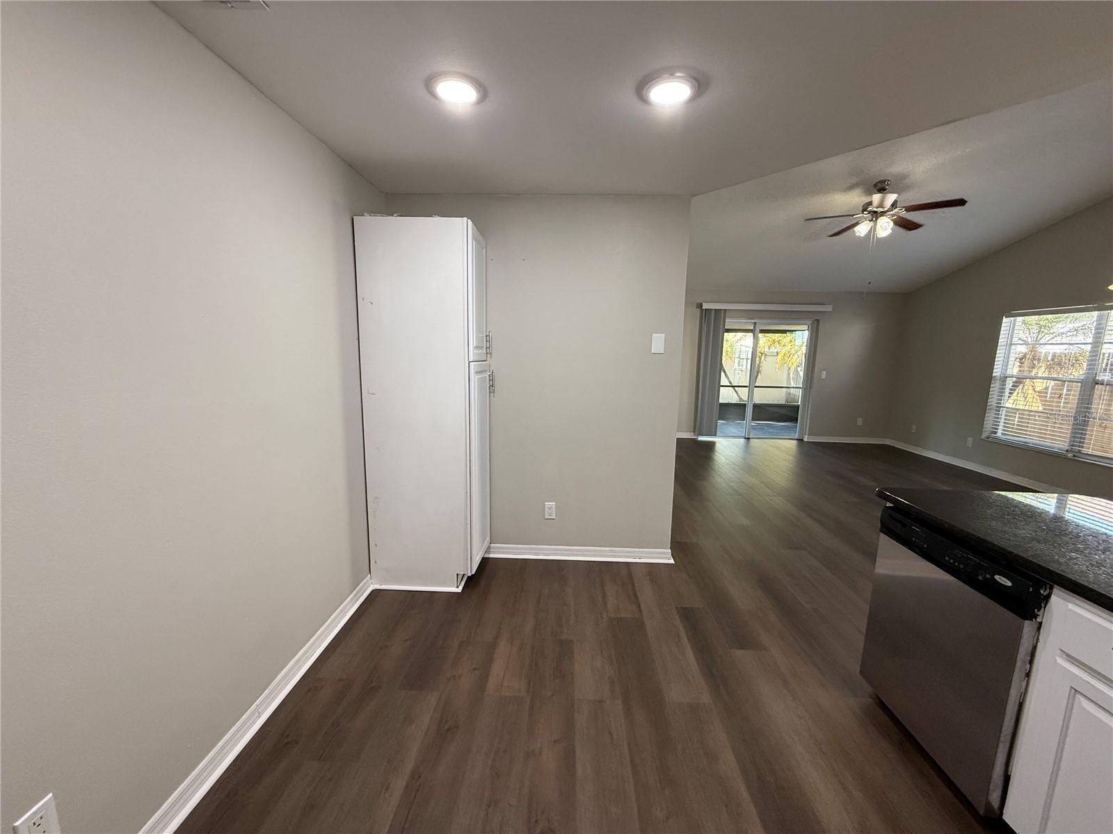 HEATHER LAKES UNIT XIX - Residential Lease