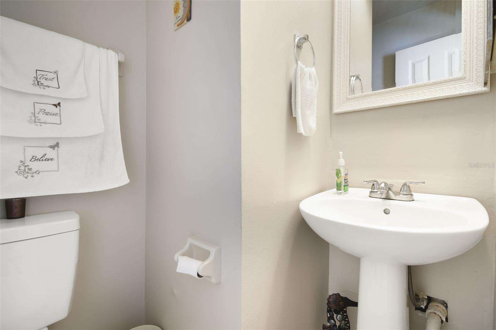 HIDDEN OAKS CONDO PH 02 - Residential