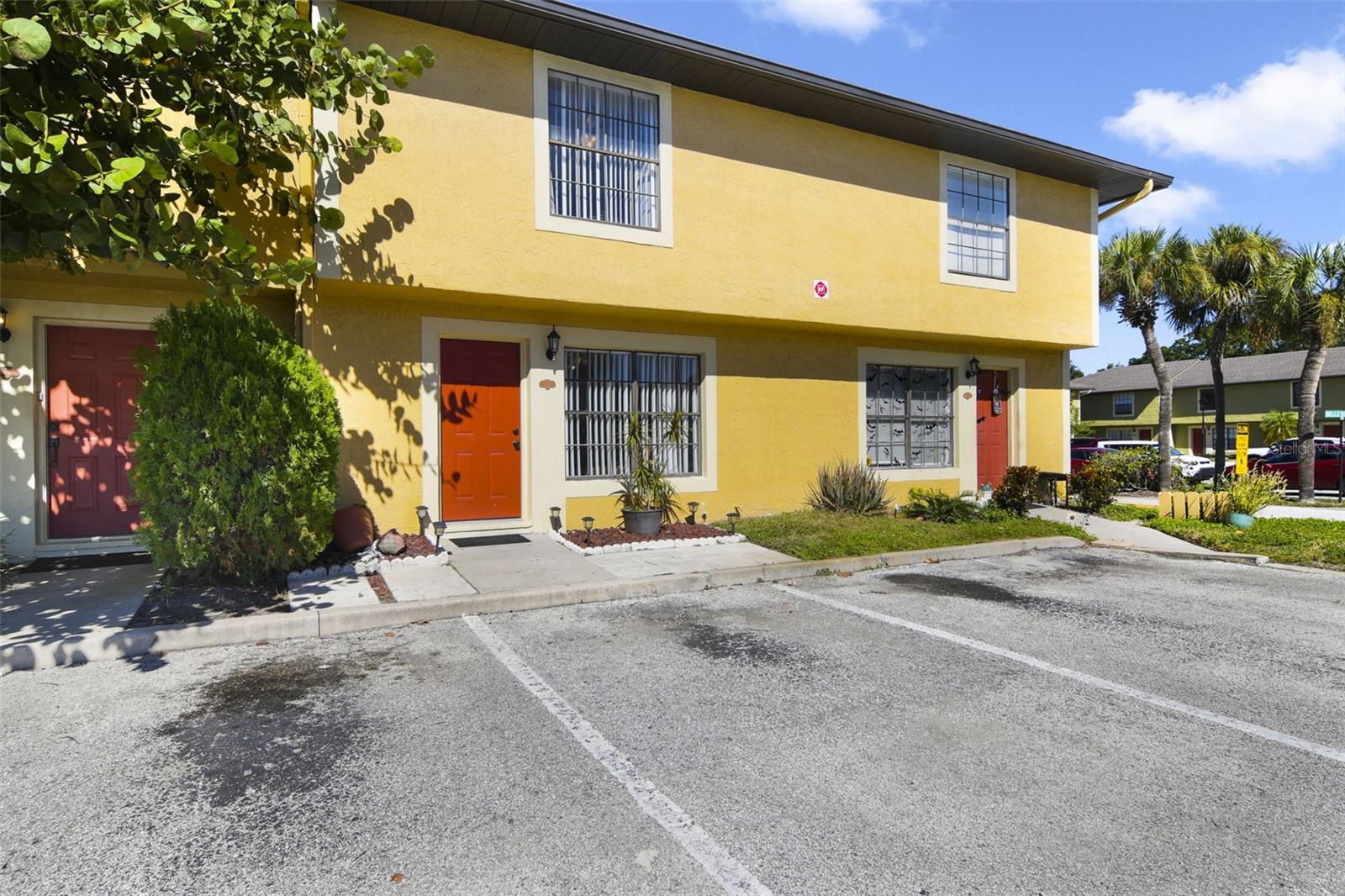 HIDDEN OAKS CONDO PH 02 - Residential