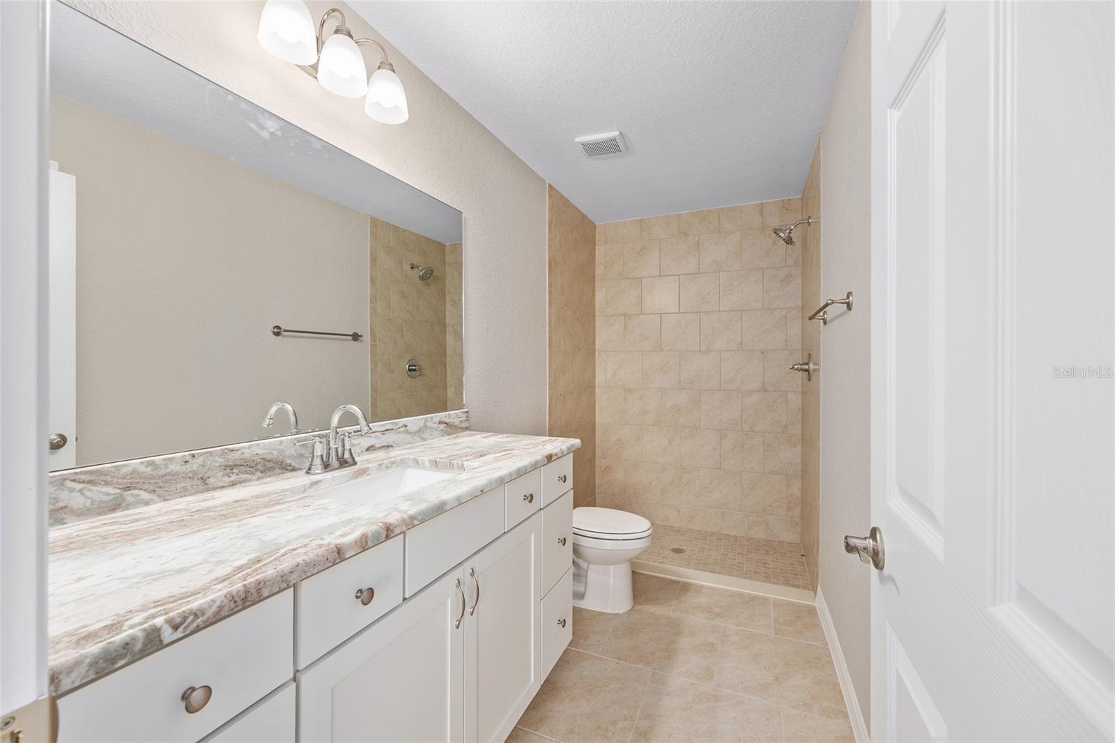 RAINBOW LAKES ESTATE - Residential