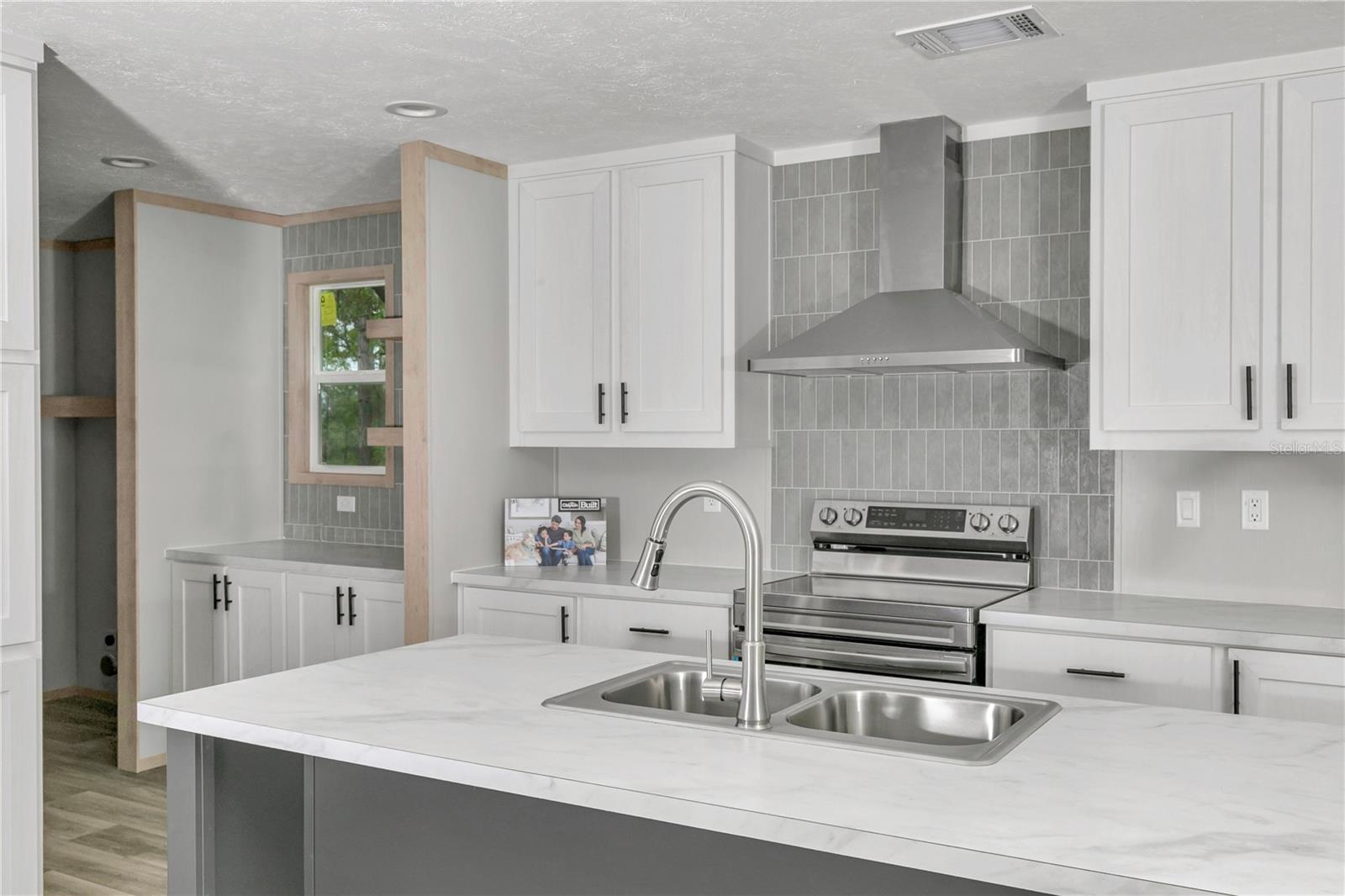 WILLISTON HIGHLANDS - Residential