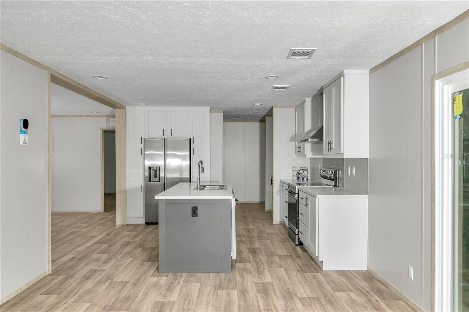 WILLISTON HIGHLANDS - Residential