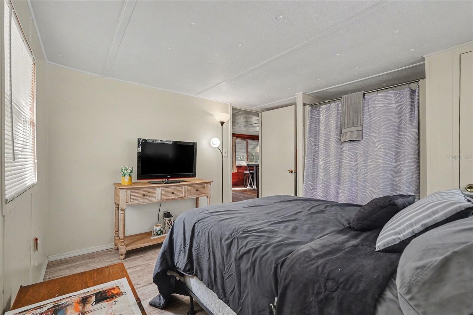 ZEPHYRHILLS COLONY CO - Residential Lease