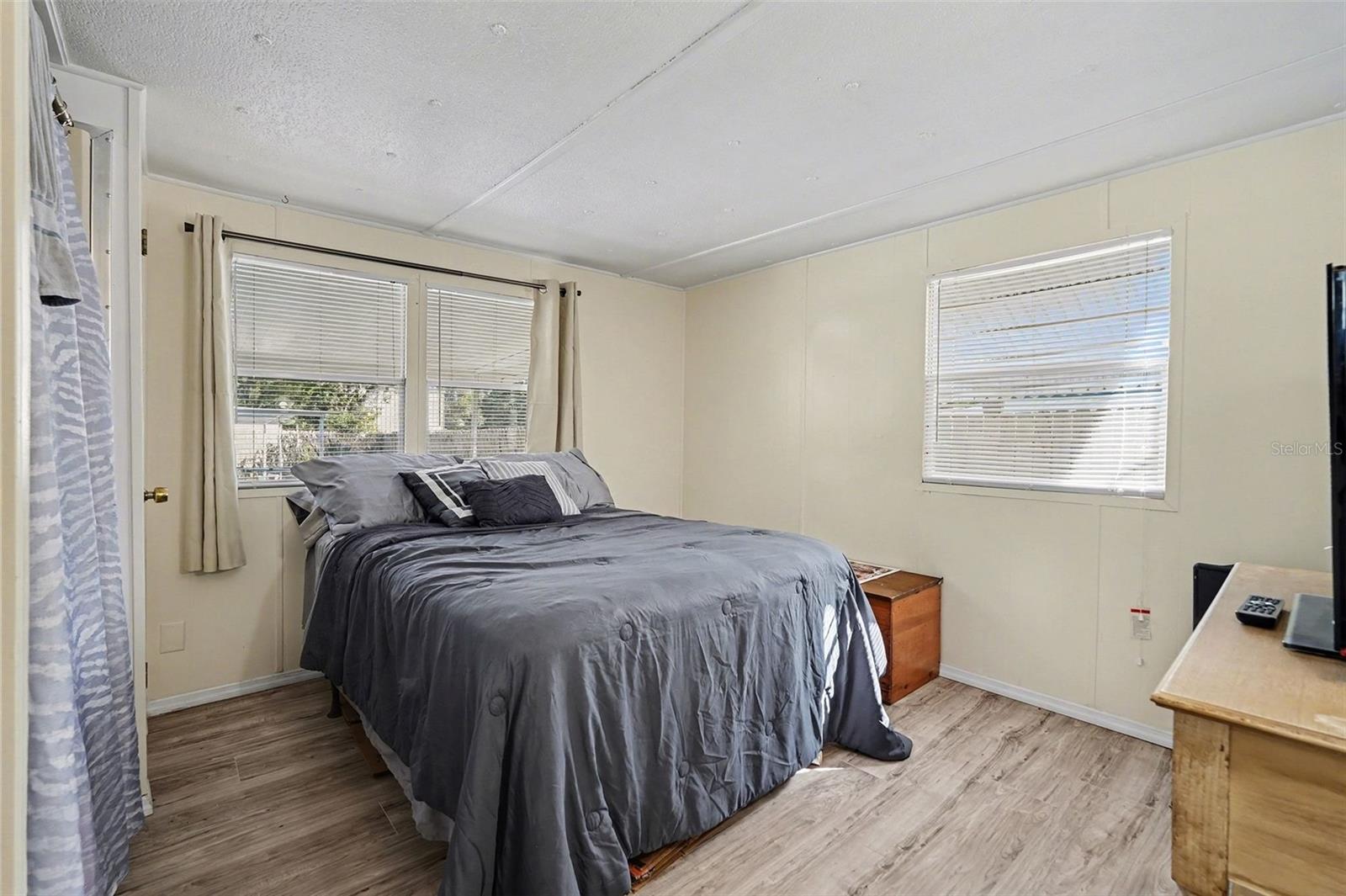 ZEPHYRHILLS COLONY CO - Residential Lease
