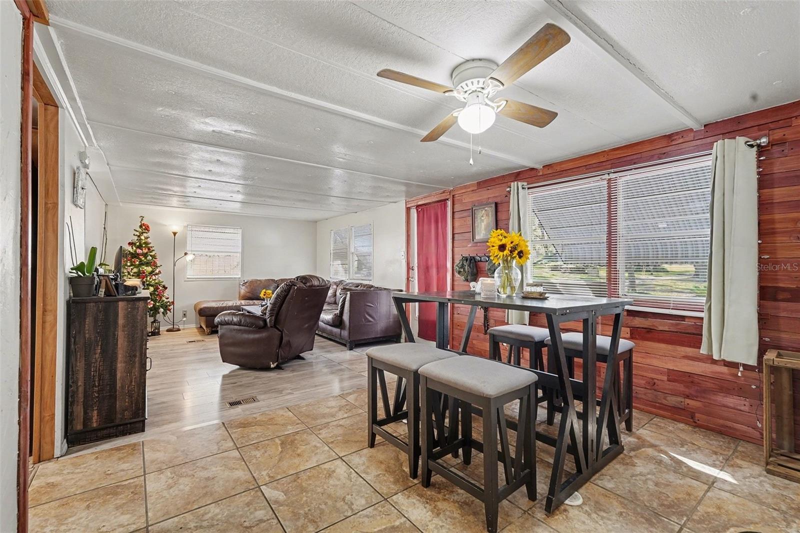 ZEPHYRHILLS COLONY CO - Residential Lease
