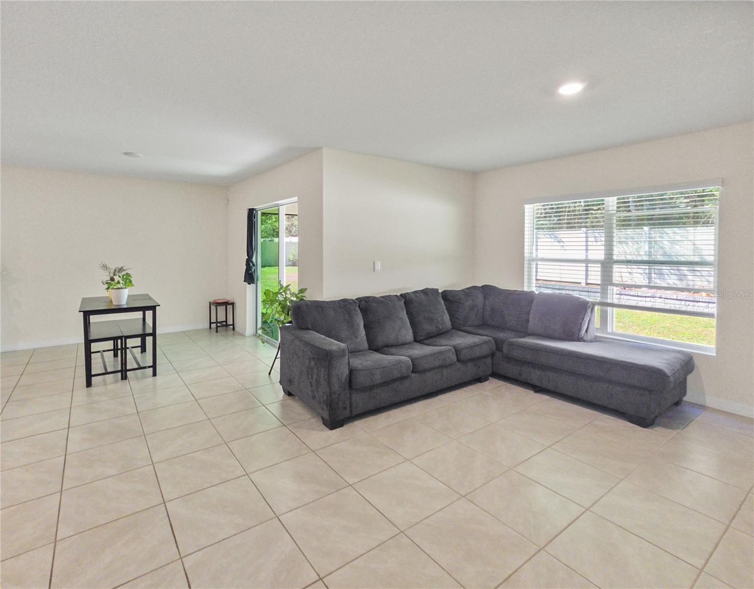 DEER PATH NORTH PH 2 - Residential Lease