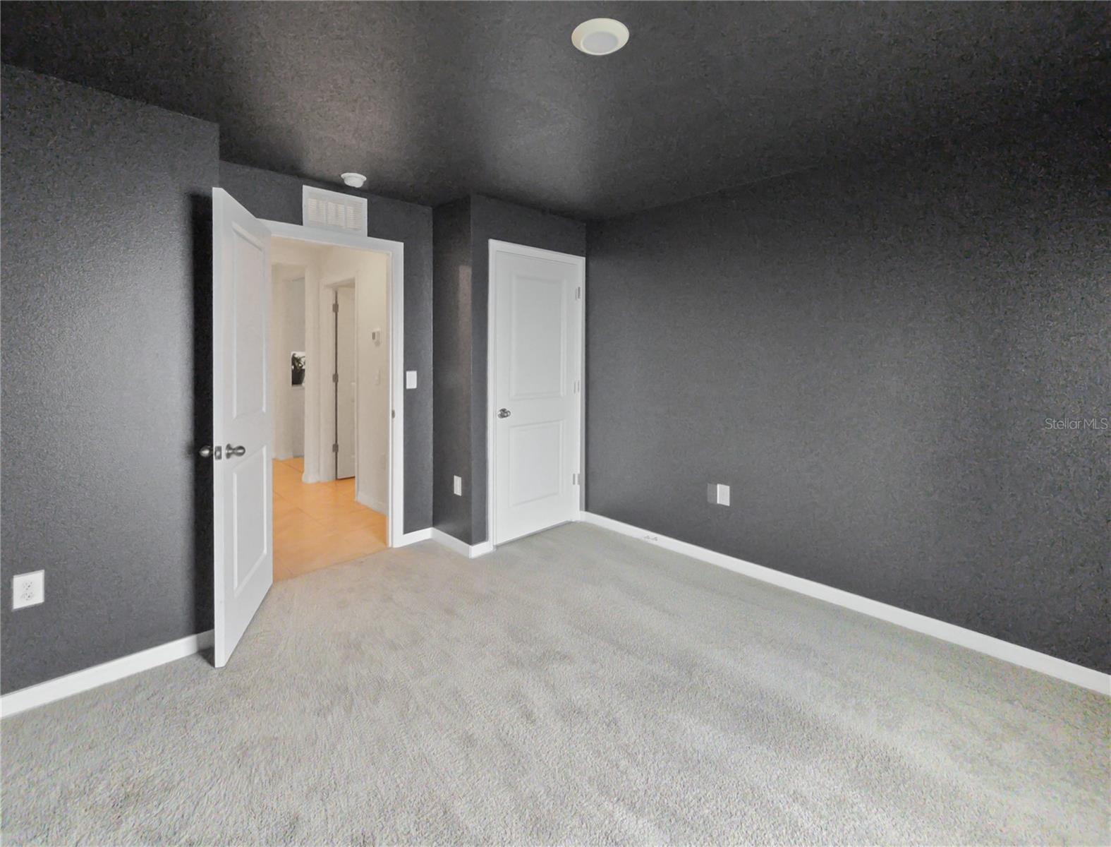 DEER PATH NORTH PH 2 - Residential Lease