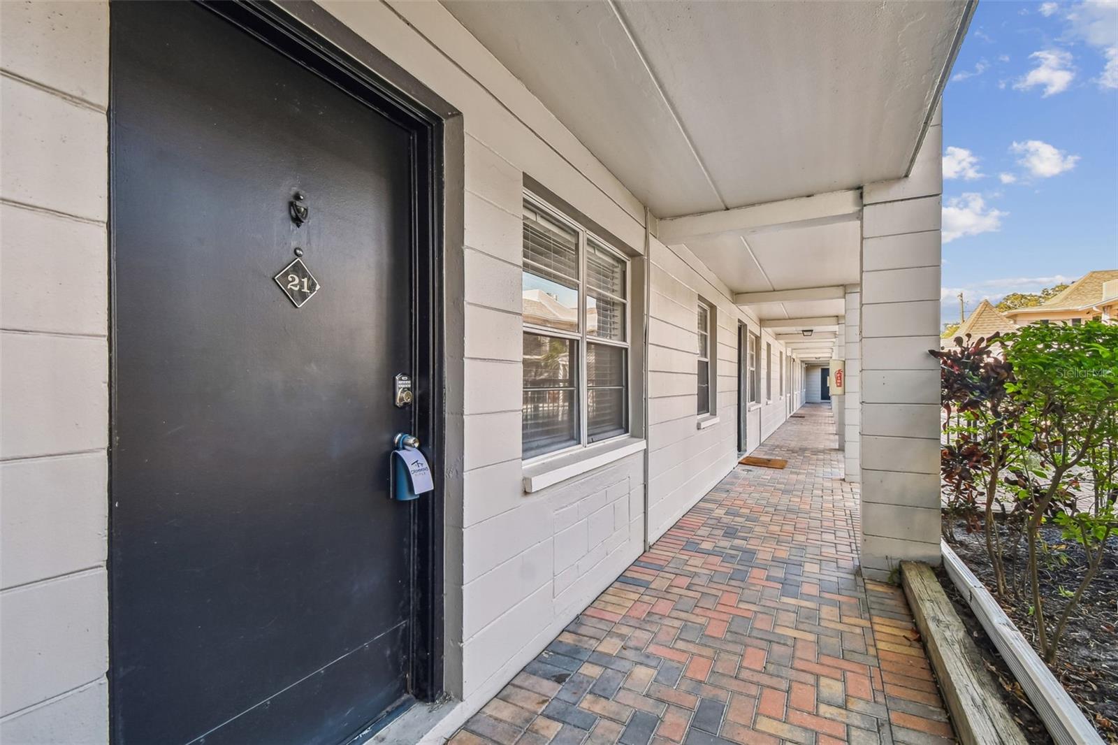 5221 BAYSHORE BOULEVARD 21