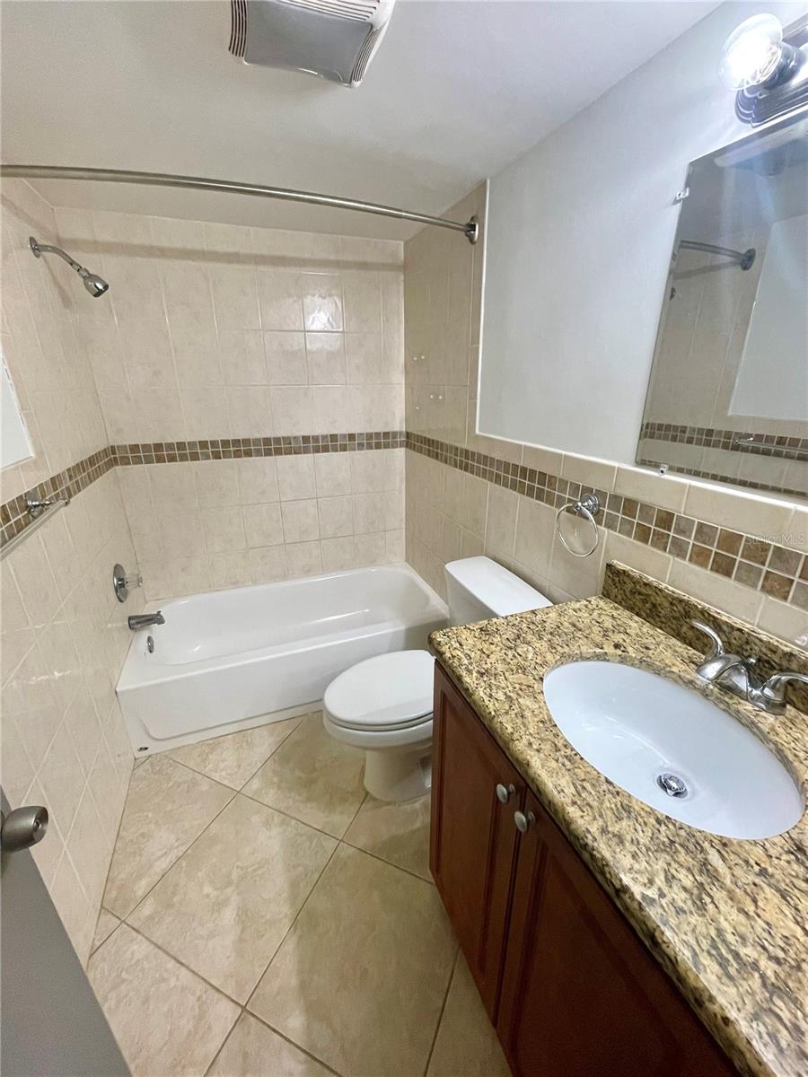 BAYSHORE LANDINGS A CONDOMINIU - Residential