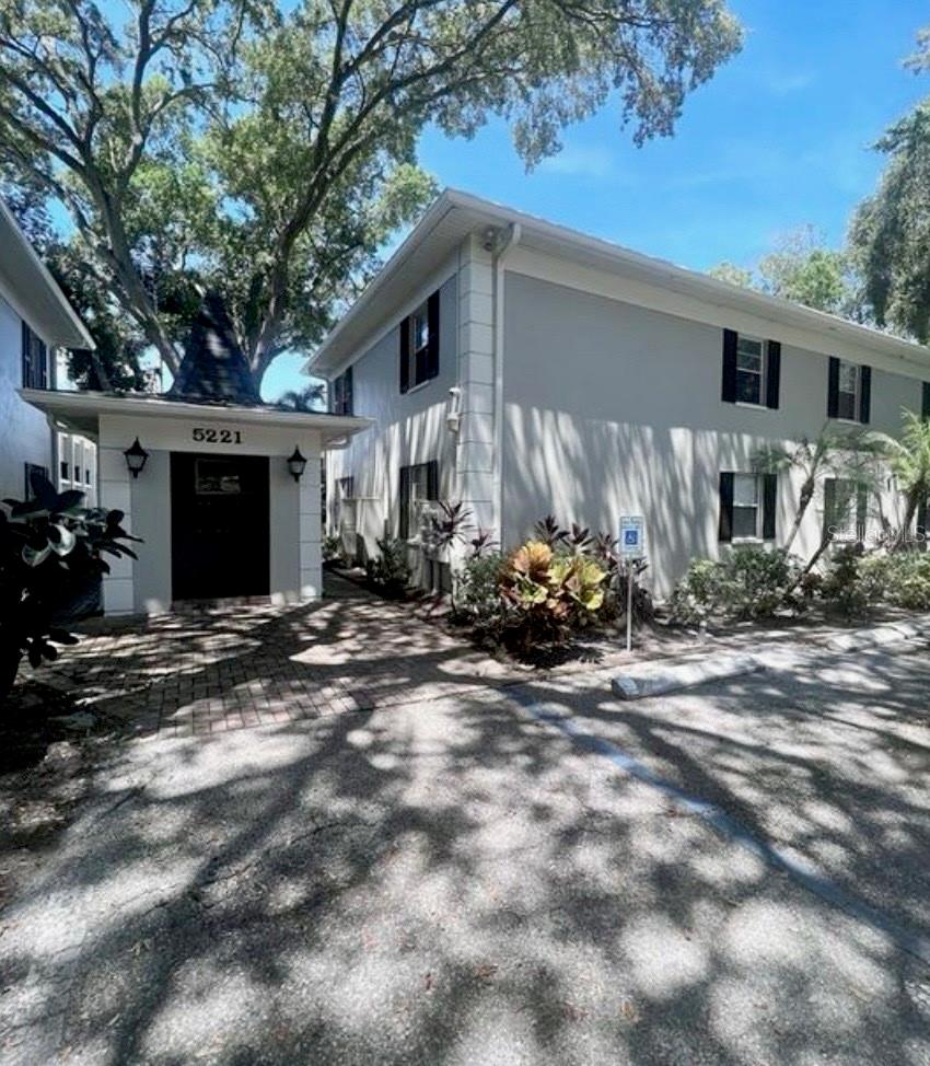 BAYSHORE LANDINGS A CONDOMINIU - Residential