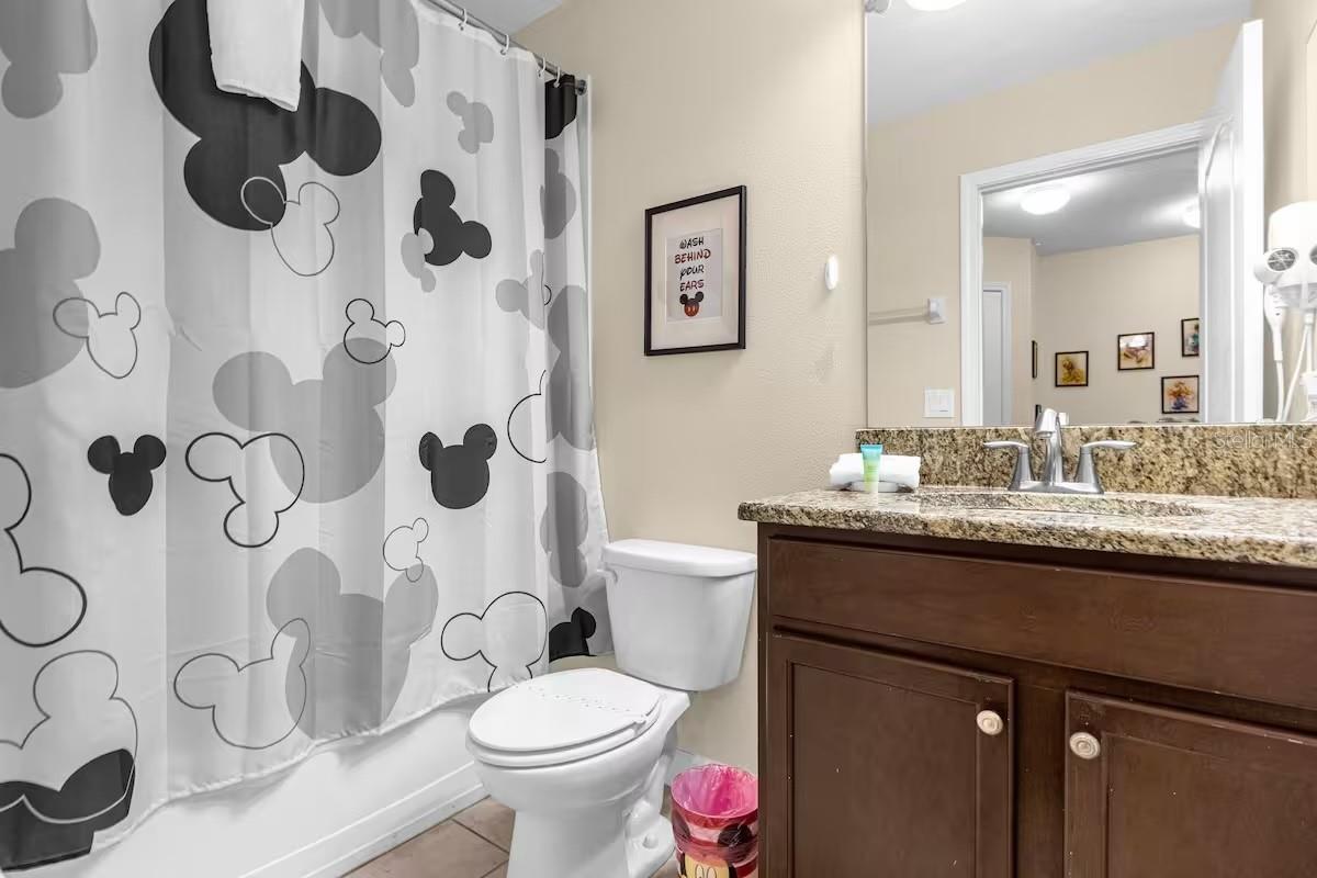 PARADISE PALMS RESORT PH 4 - Residential Lease