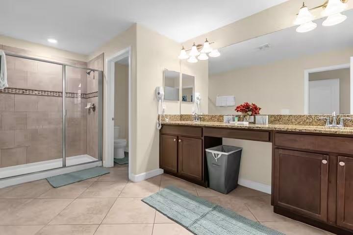 PARADISE PALMS RESORT PH 4 - Residential Lease