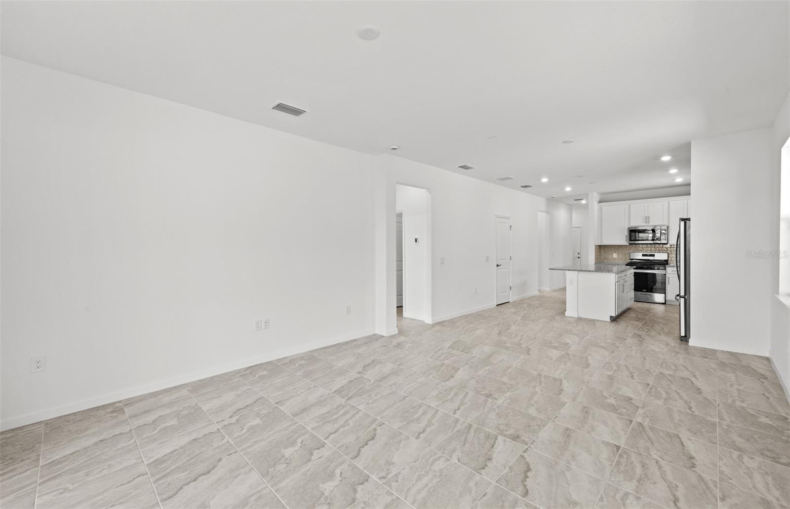 ARBOR OAKS AT THE WOODLANDS - Residential