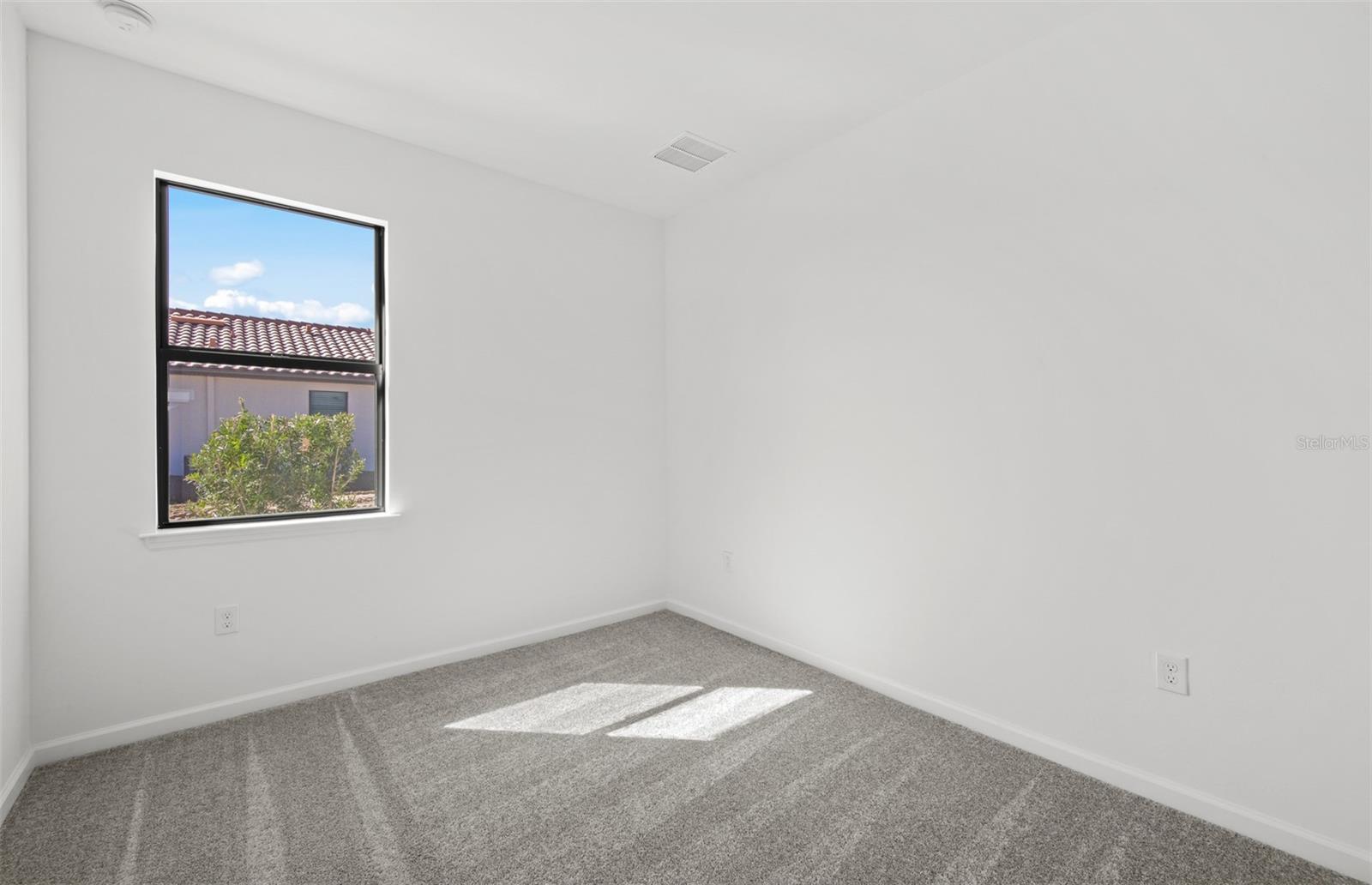 ARBOR OAKS AT THE WOODLANDS - Residential