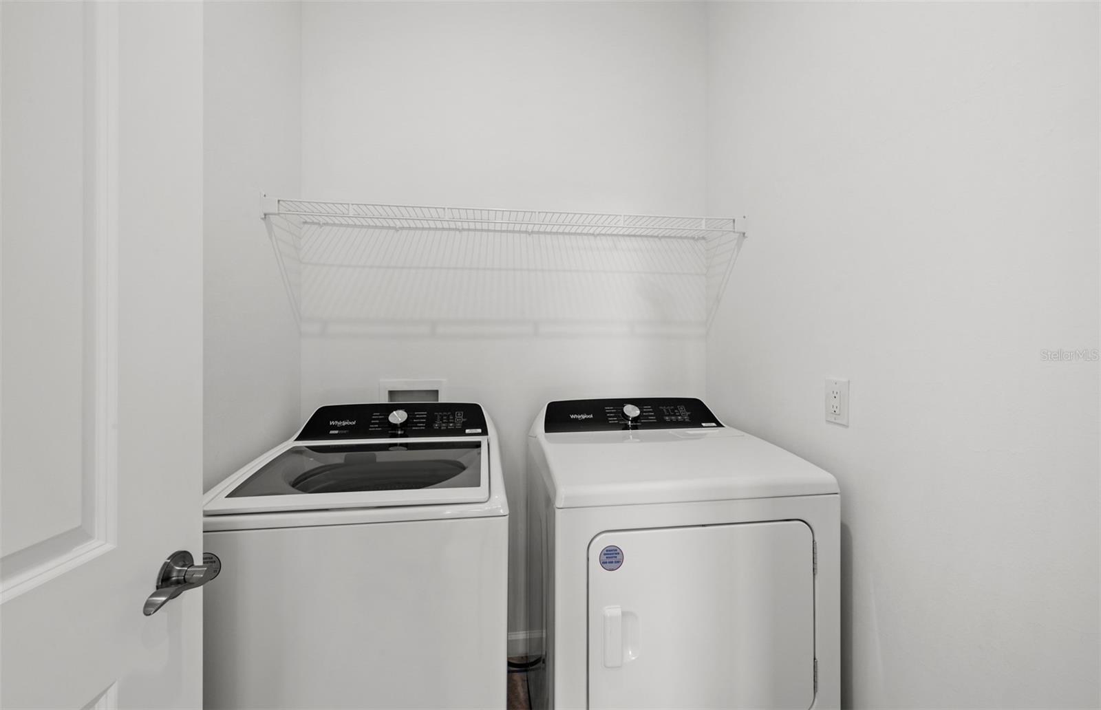 ARBOR OAKS AT THE WOODLANDS - Residential