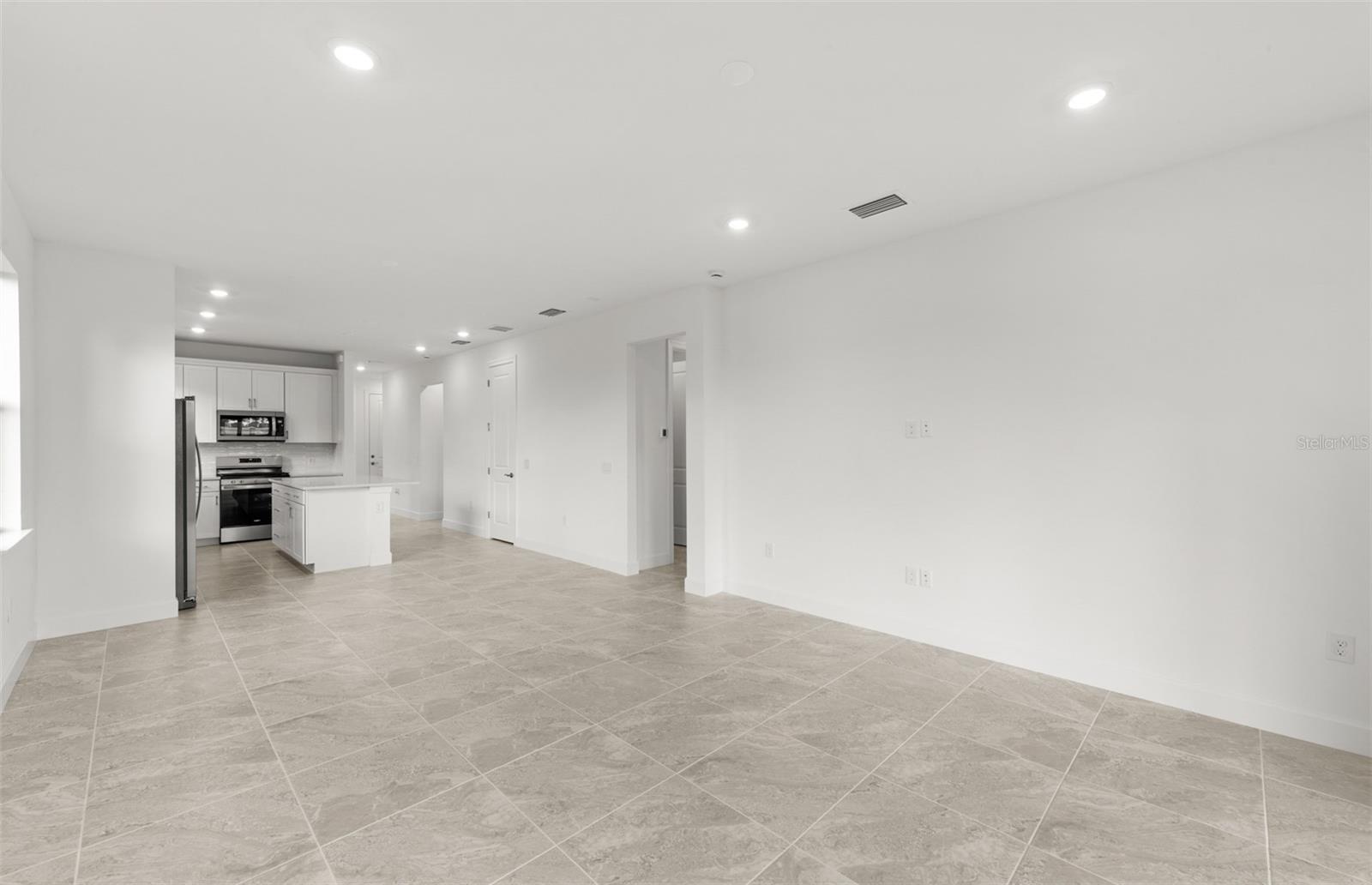 ARBOR OAKS AT THE WOODLANDS - Residential