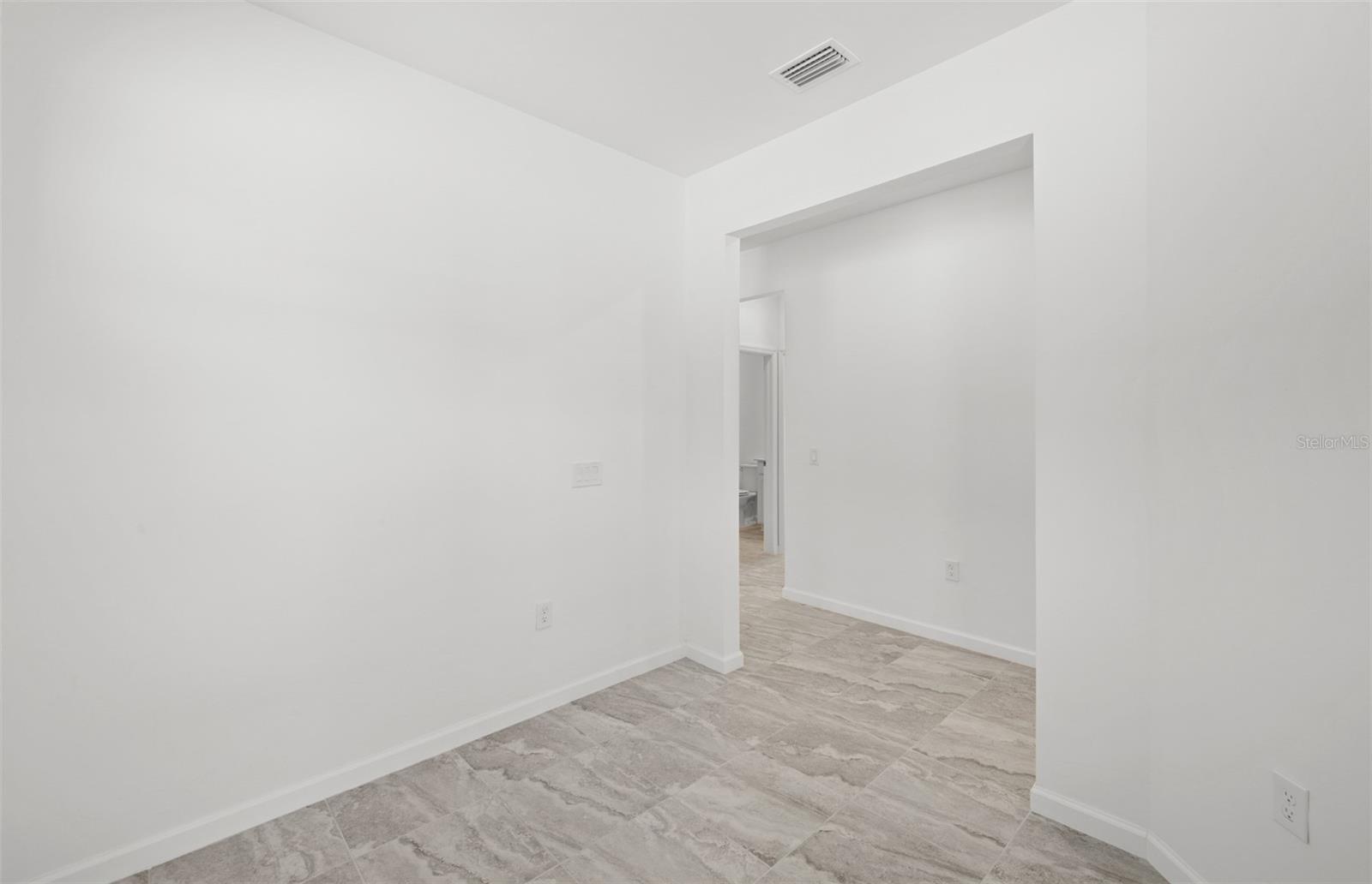 ARBOR OAKS AT THE WOODLANDS - Residential