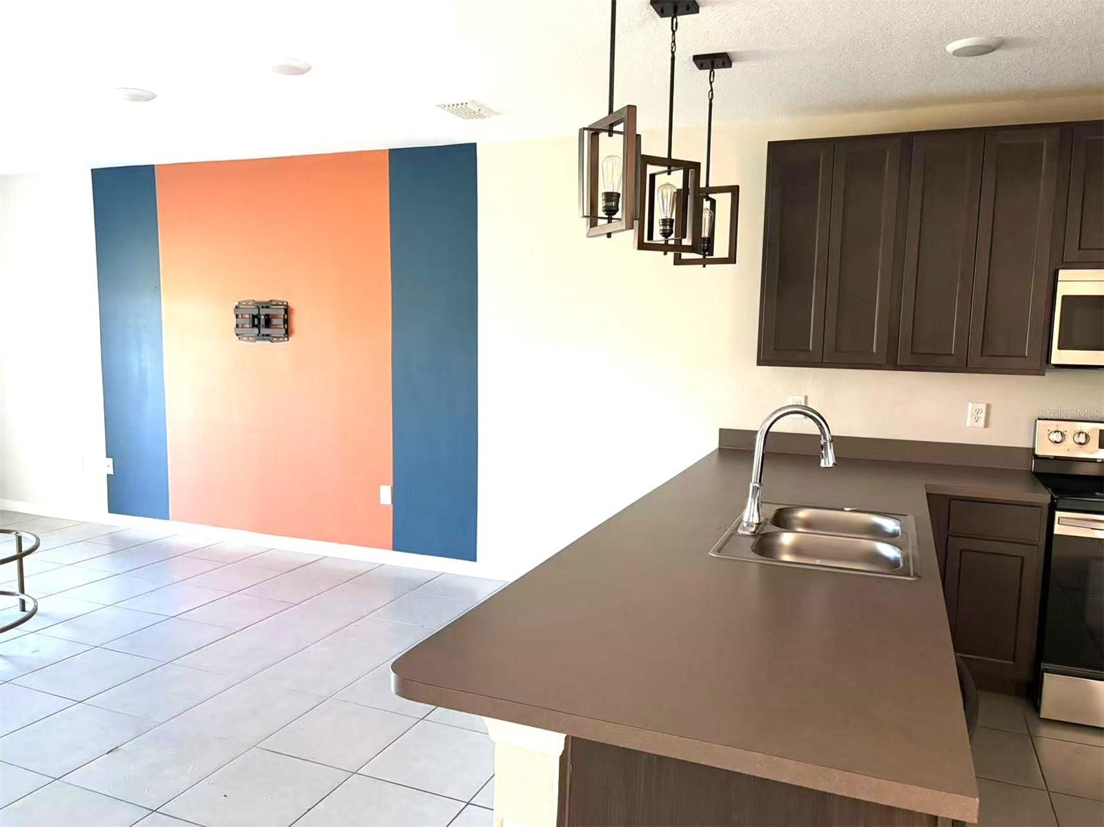 FIESTA KEY PH 2 - Residential Lease