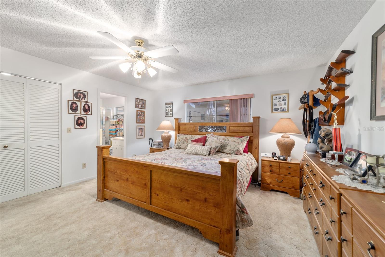 CIRCLE SQUARE WOODS - Residential