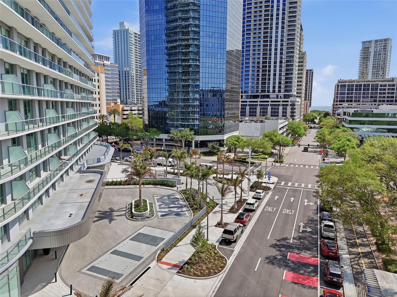 400 CENTRAL - Residential