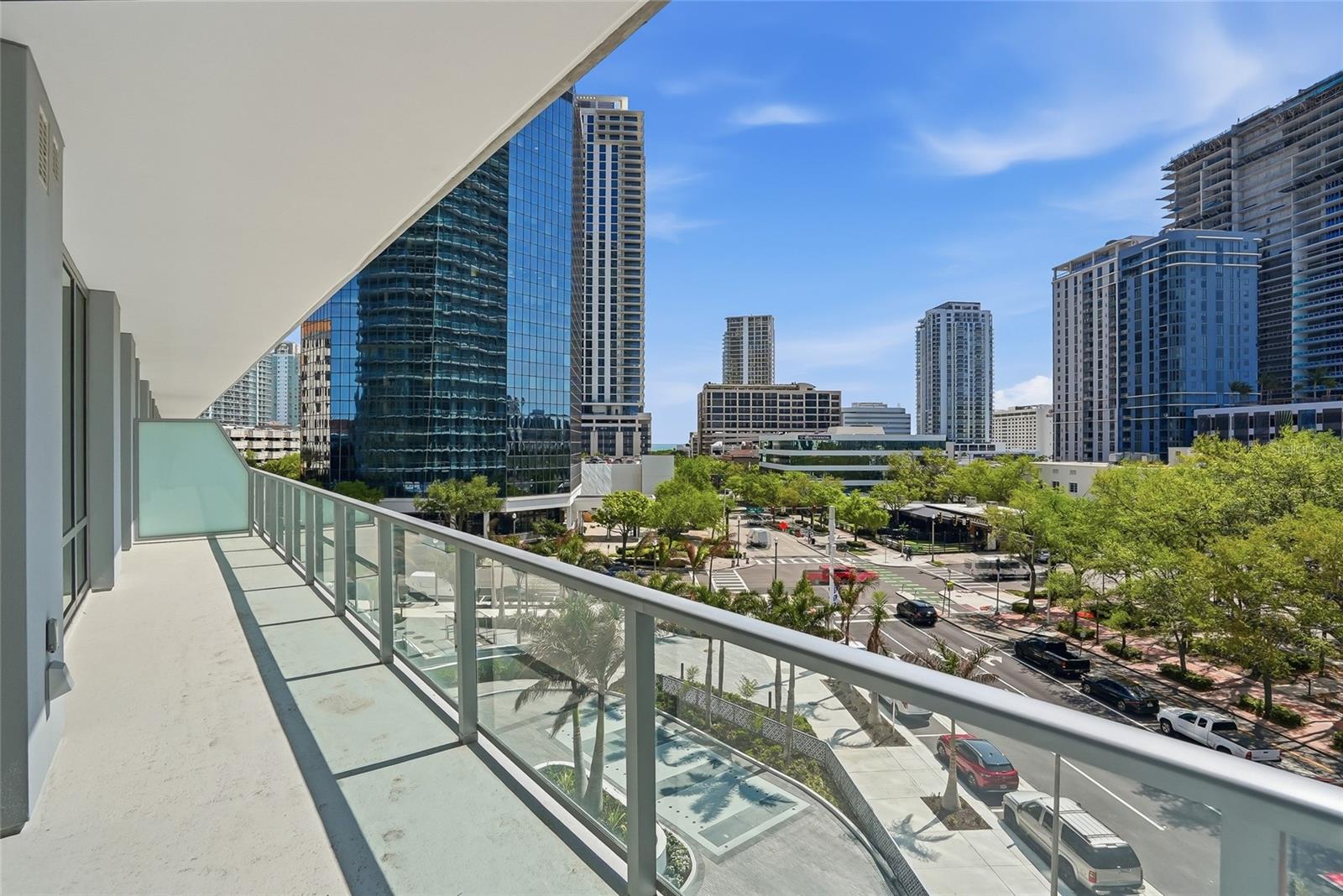 400 CENTRAL - Residential