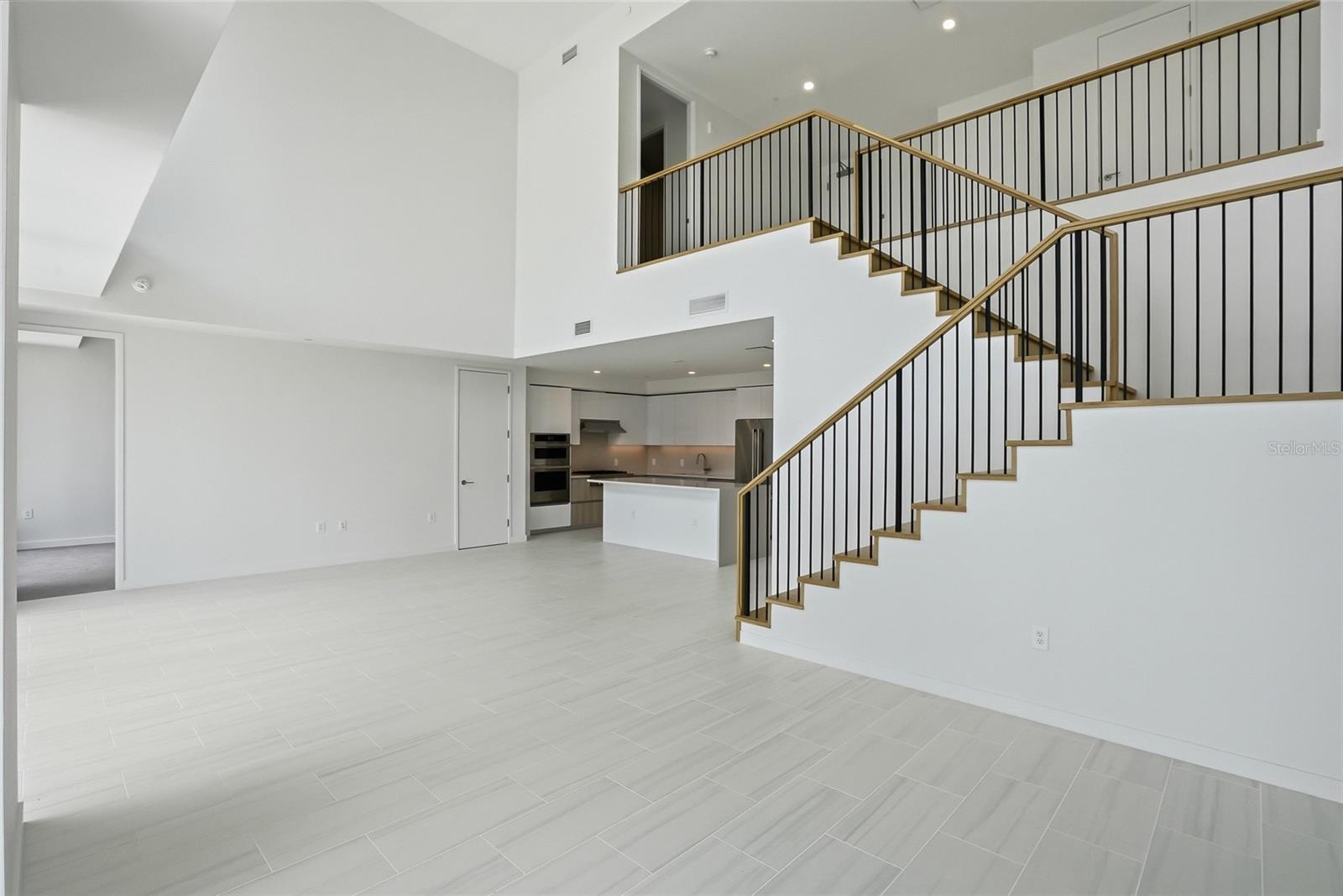 400 CENTRAL - Residential