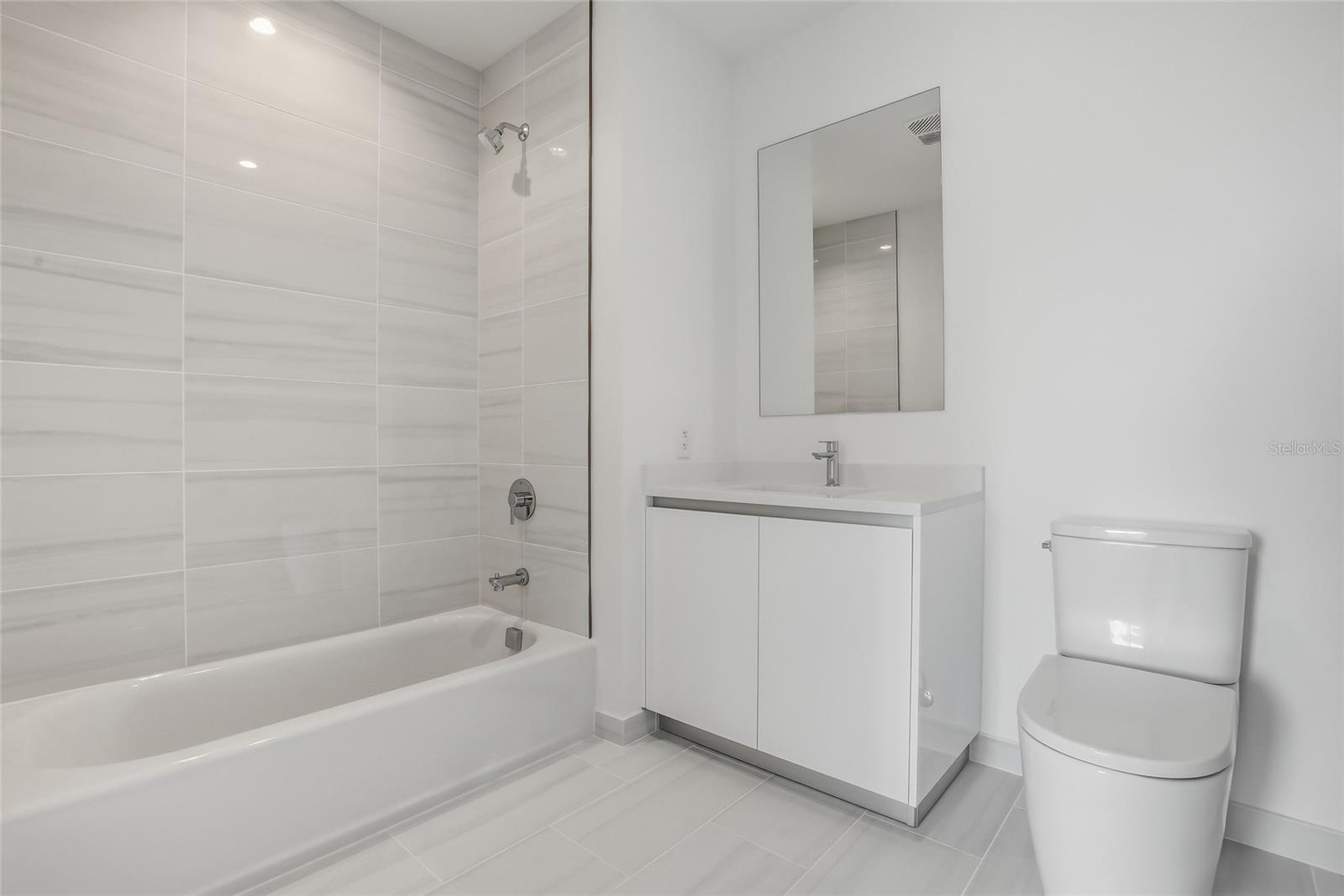 400 CENTRAL - Residential