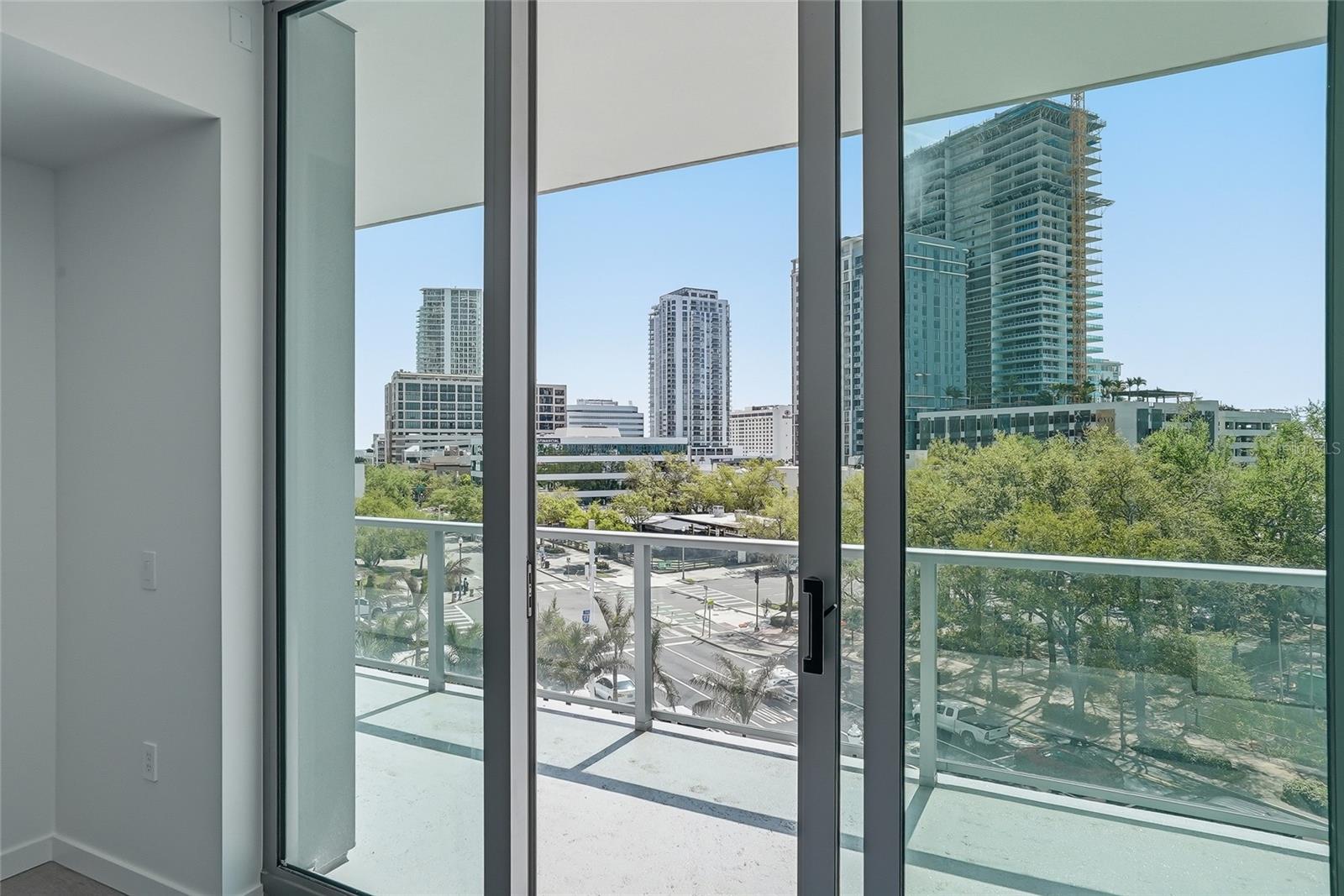 400 CENTRAL - Residential