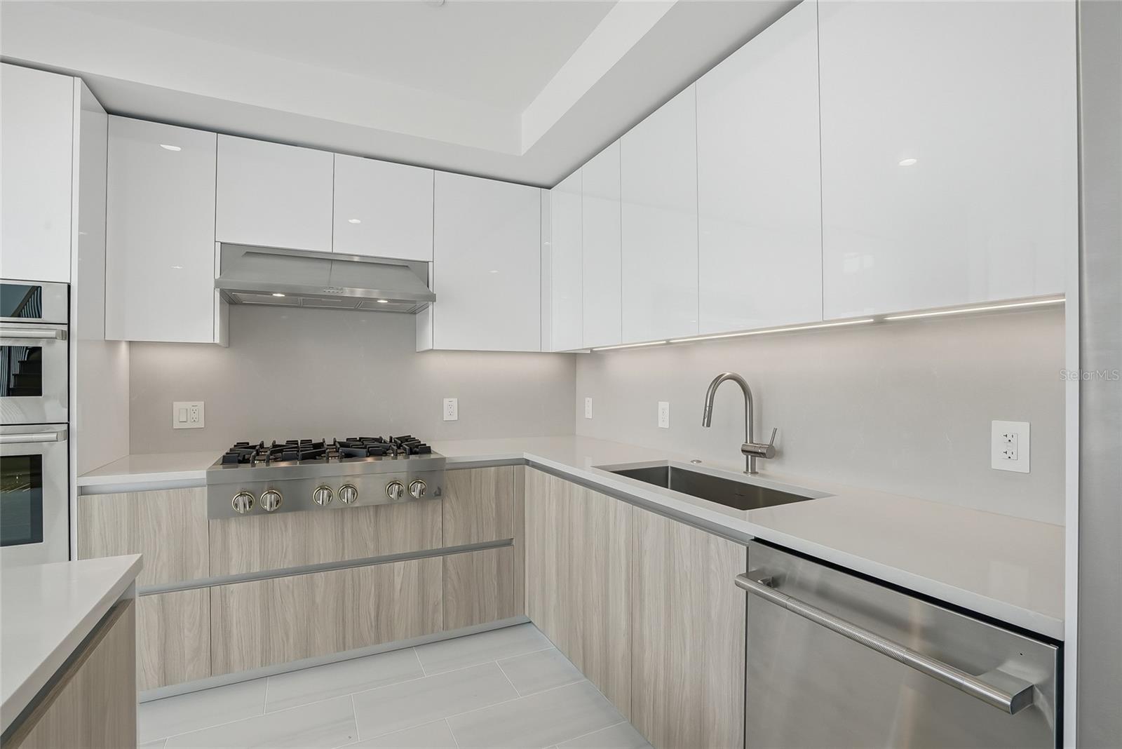 400 CENTRAL - Residential